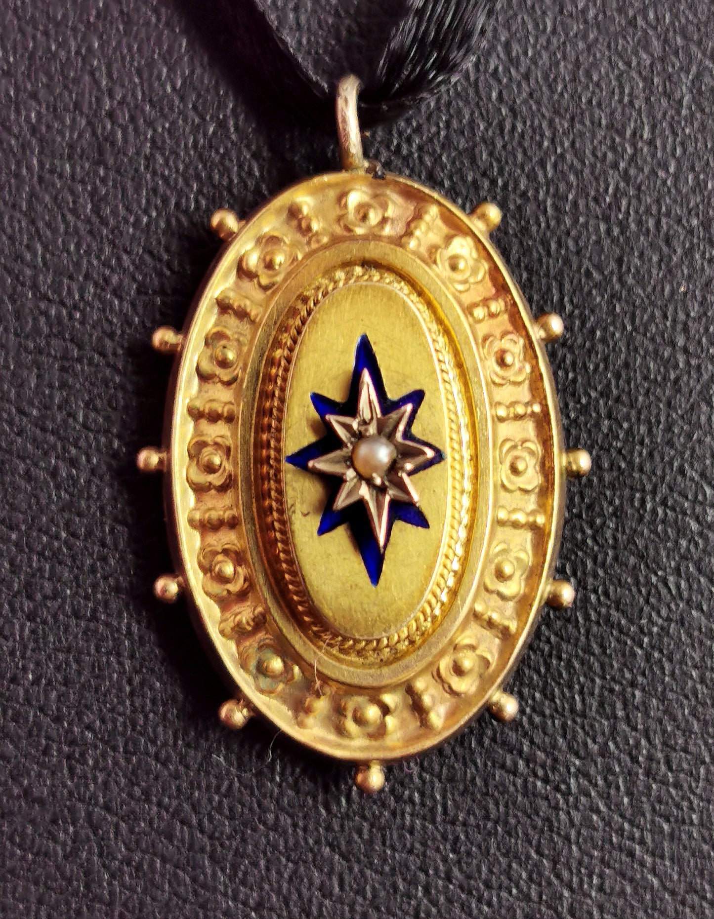 Antique Victorian 9ct gold Blue enamel pendant, seed pearl star