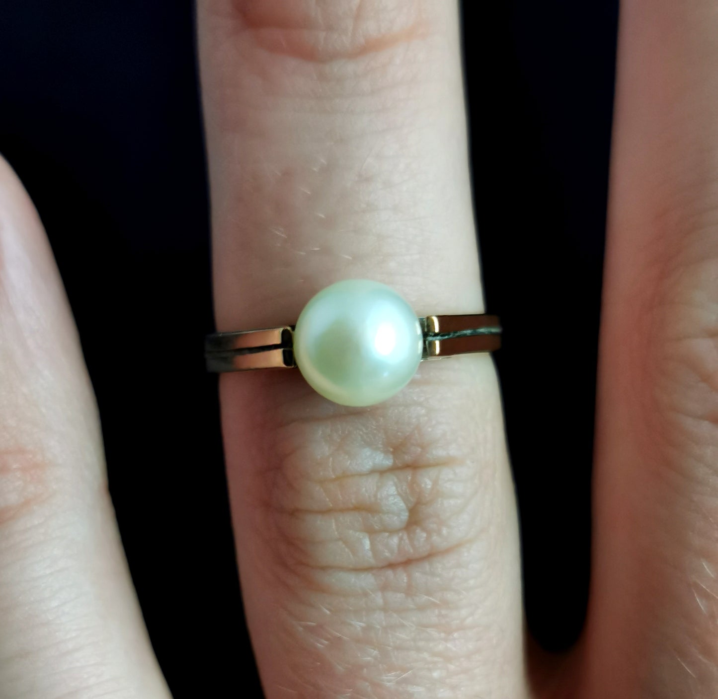 Vintage pearl solitaire ring, 9ct gold, c1940s