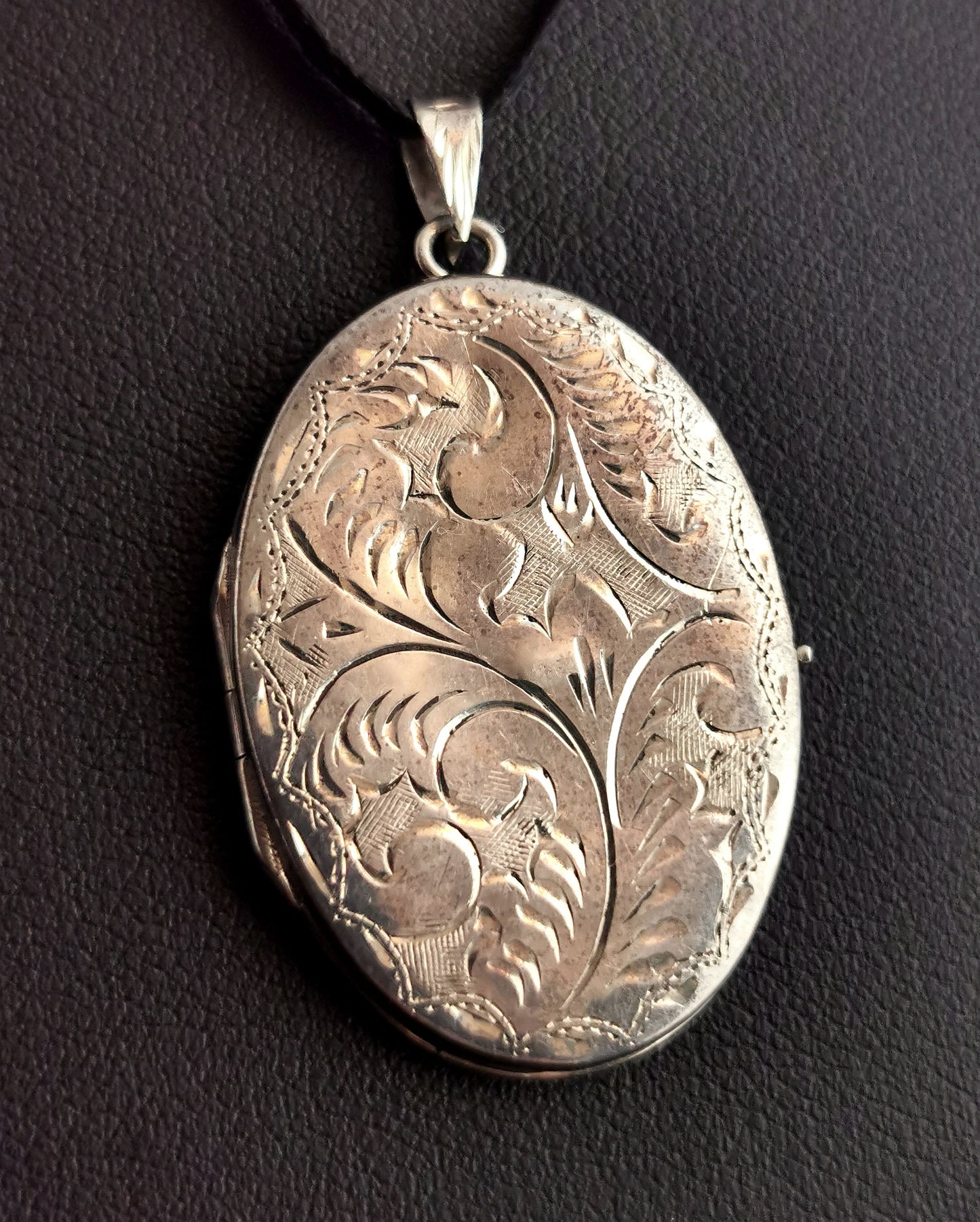 Vintage sterling silver locket pendant, engraved
