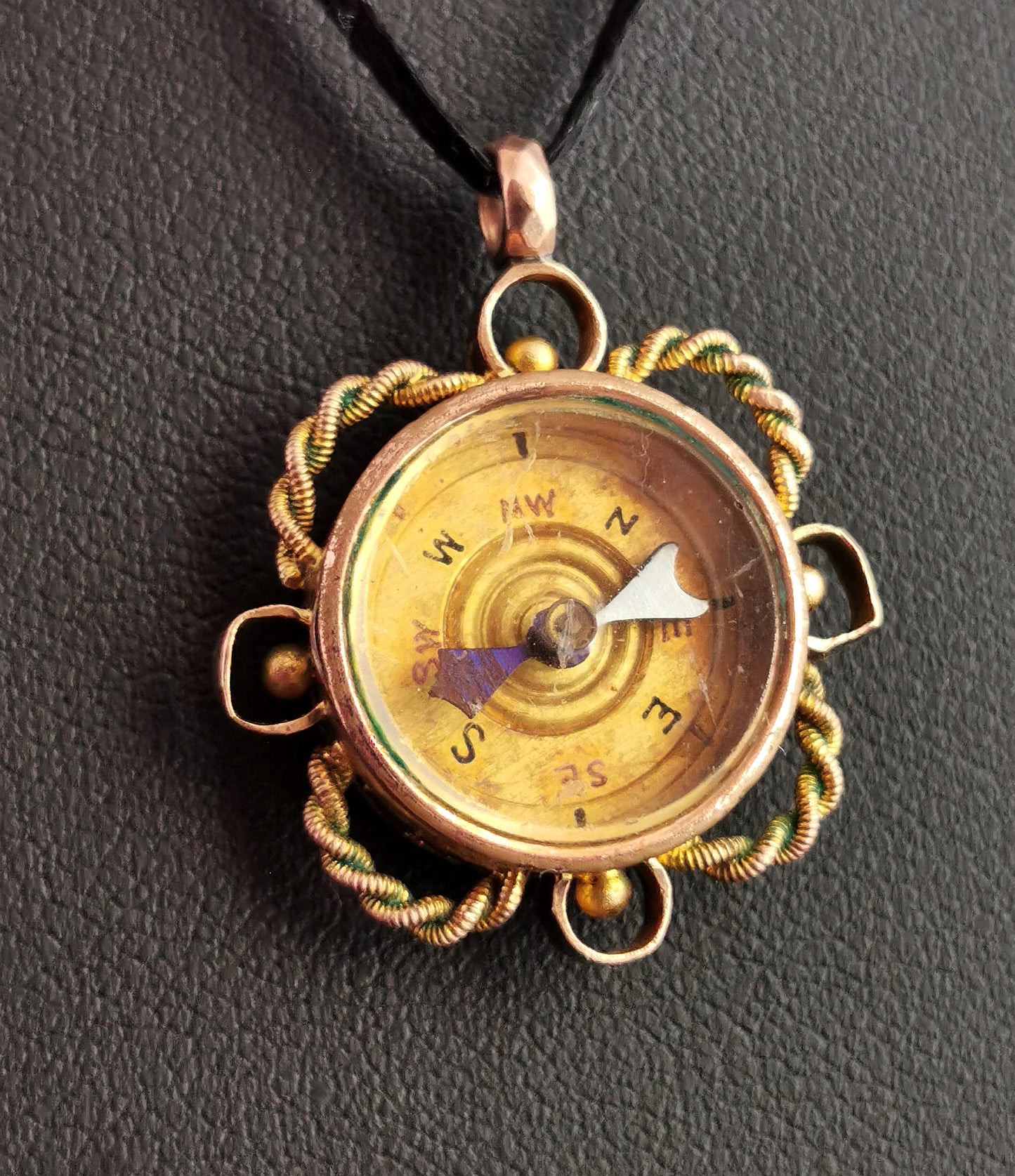 Antique 9ct gold compass pendant Carnelian seal fob