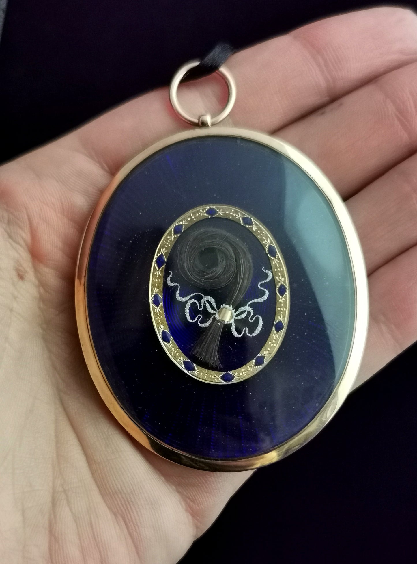 Georgian mourning locket pendant, 9ct gold, blue enamel and pearl, Hairwork