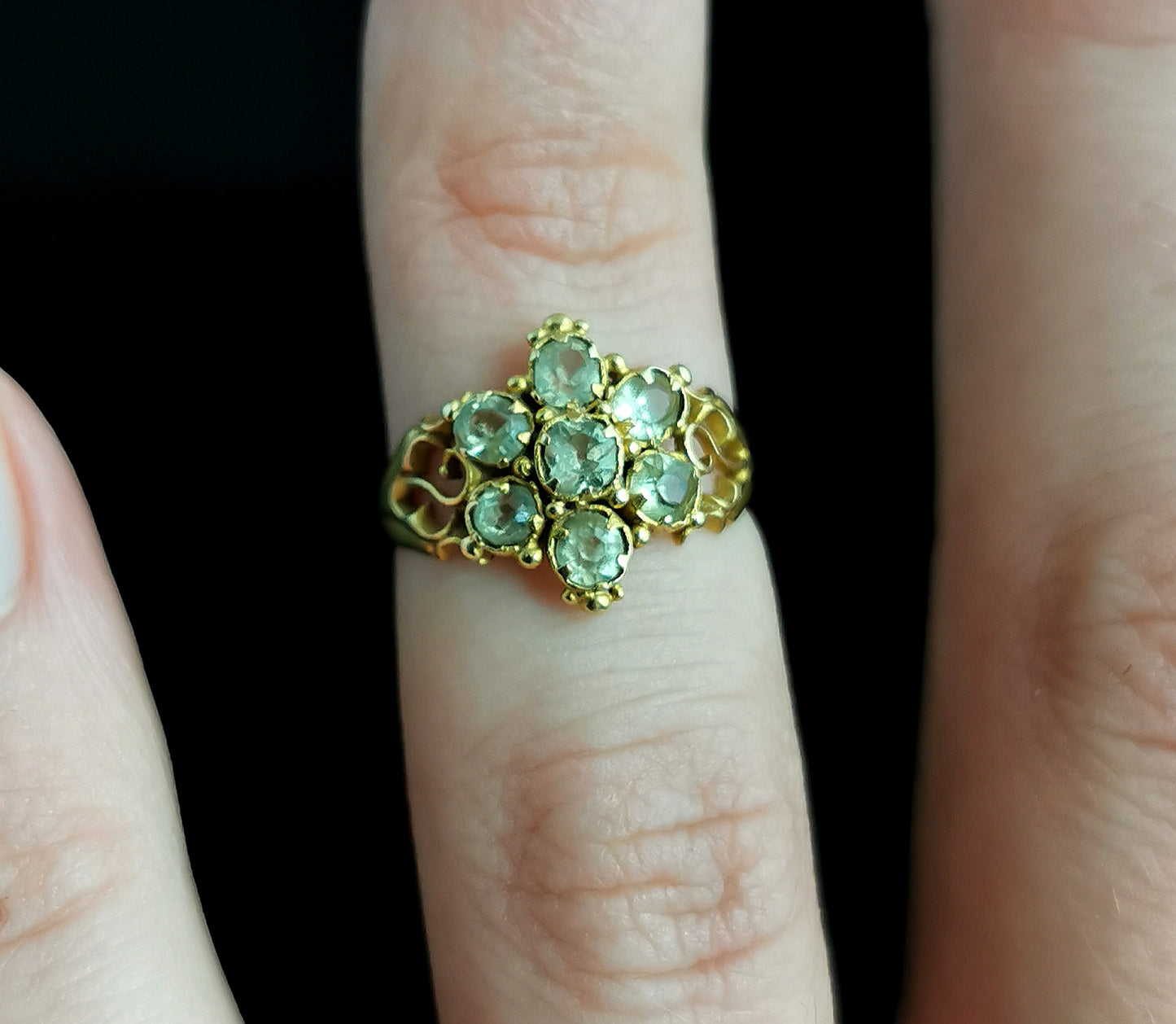 Antique Victorian Topaz cluster ring, 18ct yellow gold, forget me not