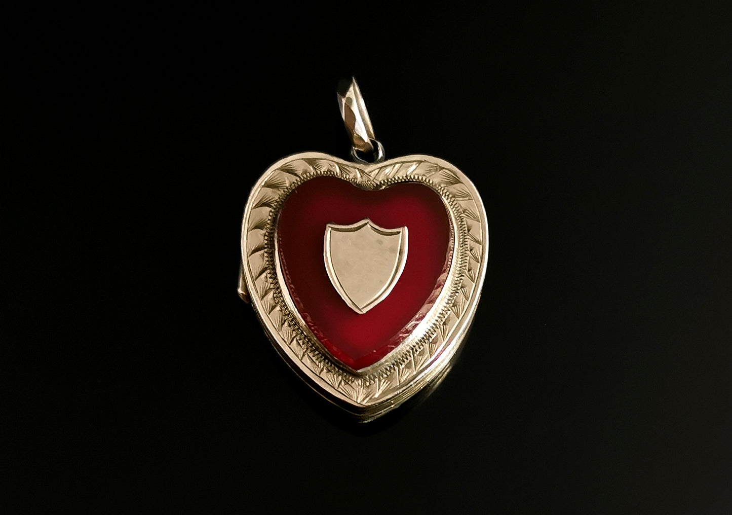 Art Deco 9ct gold heart locket, faux Carnelian, pendant