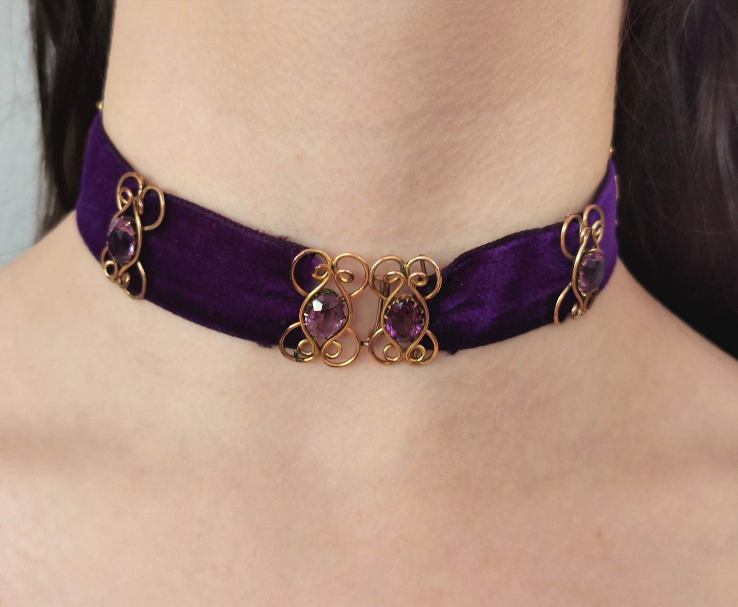 Antique Edwardian velvet choker necklace, Amethyst paste