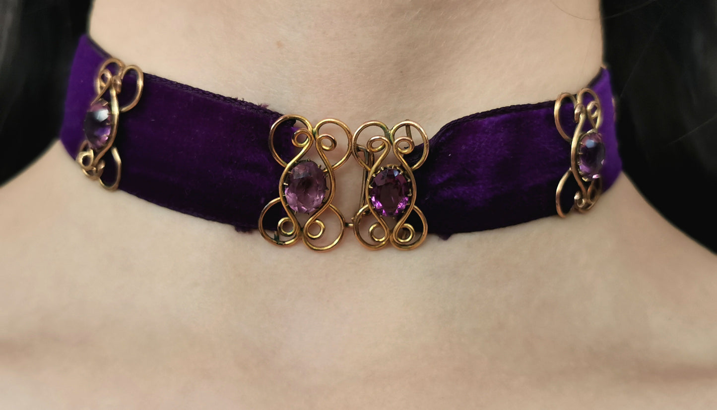 Antique Edwardian velvet choker necklace, Amethyst paste