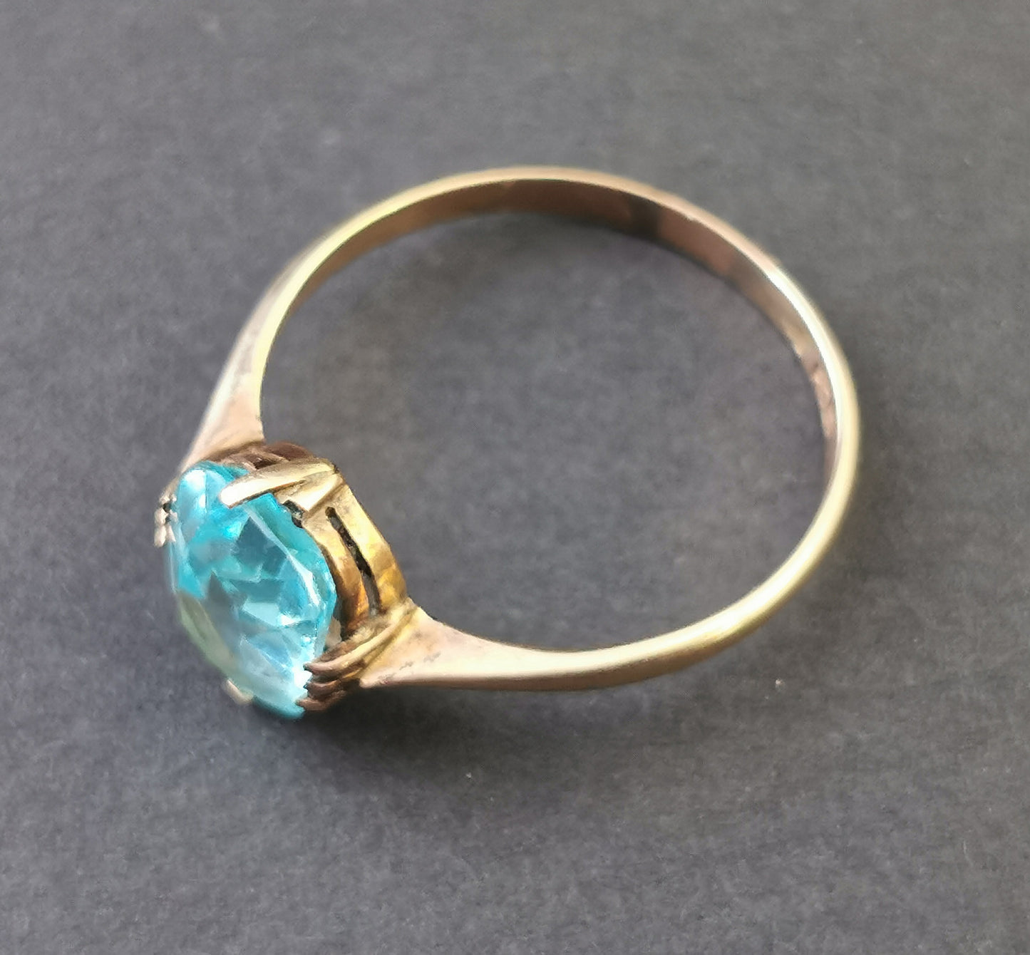 Vintage Art Deco Blue Zircon solitaire ring, 9ct gold