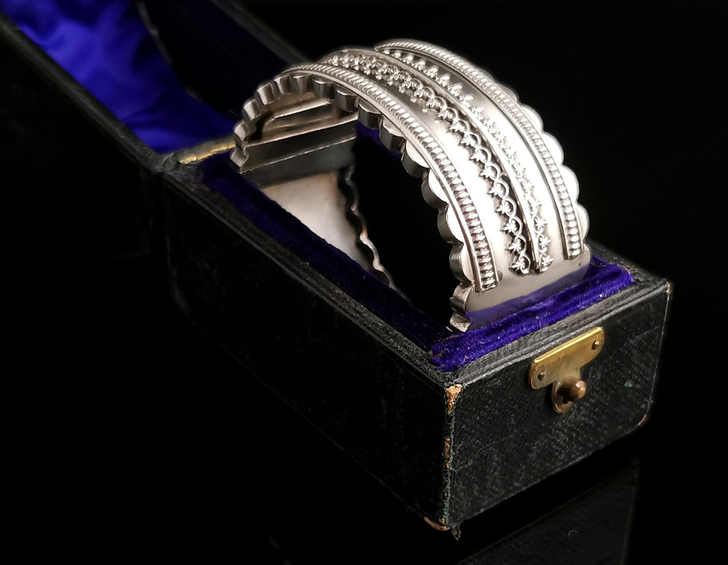 Antique Victorian silver bangle, Aesthetic era, boxed