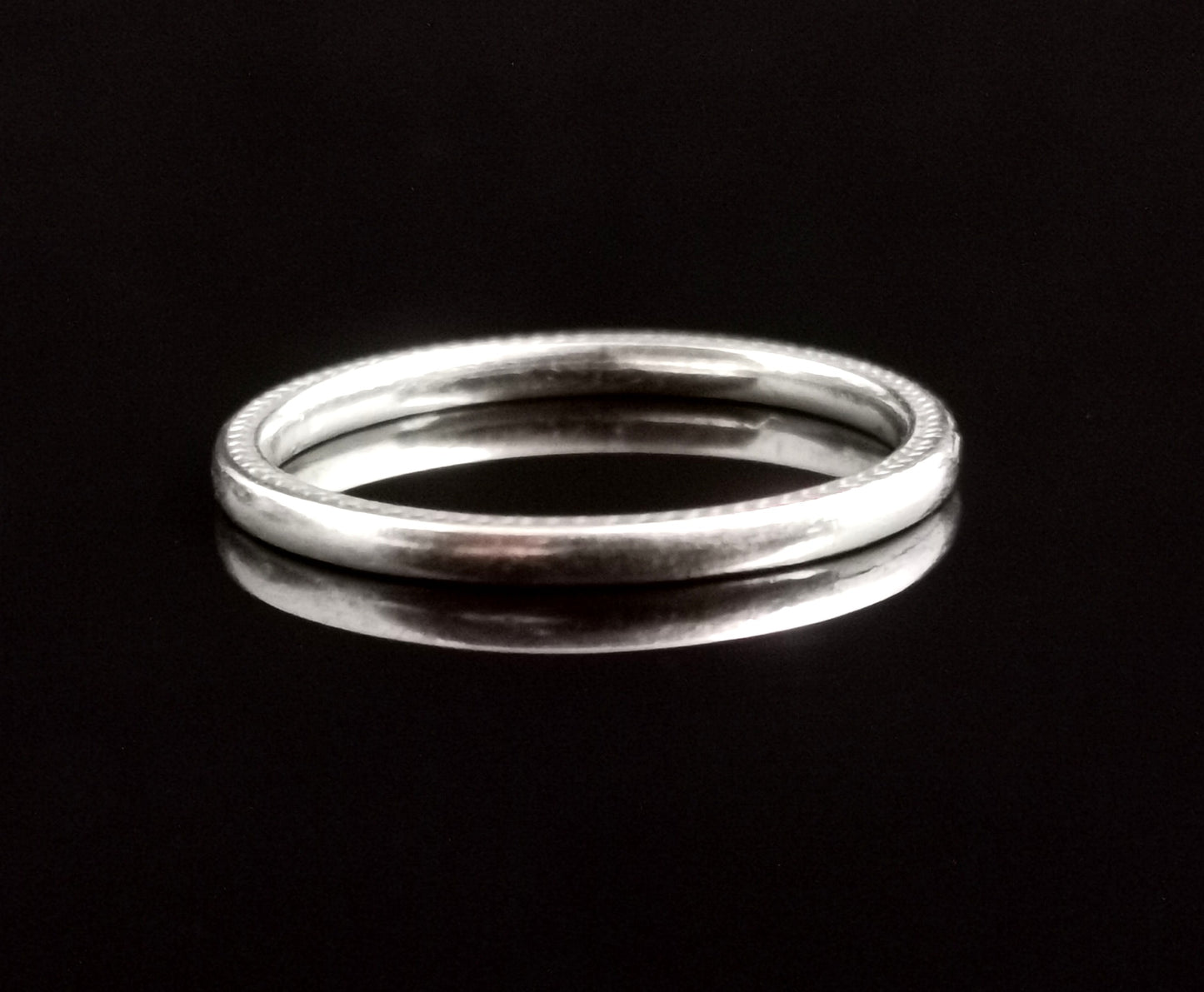 Vintage Art Deco platinum band ring, wedding ring