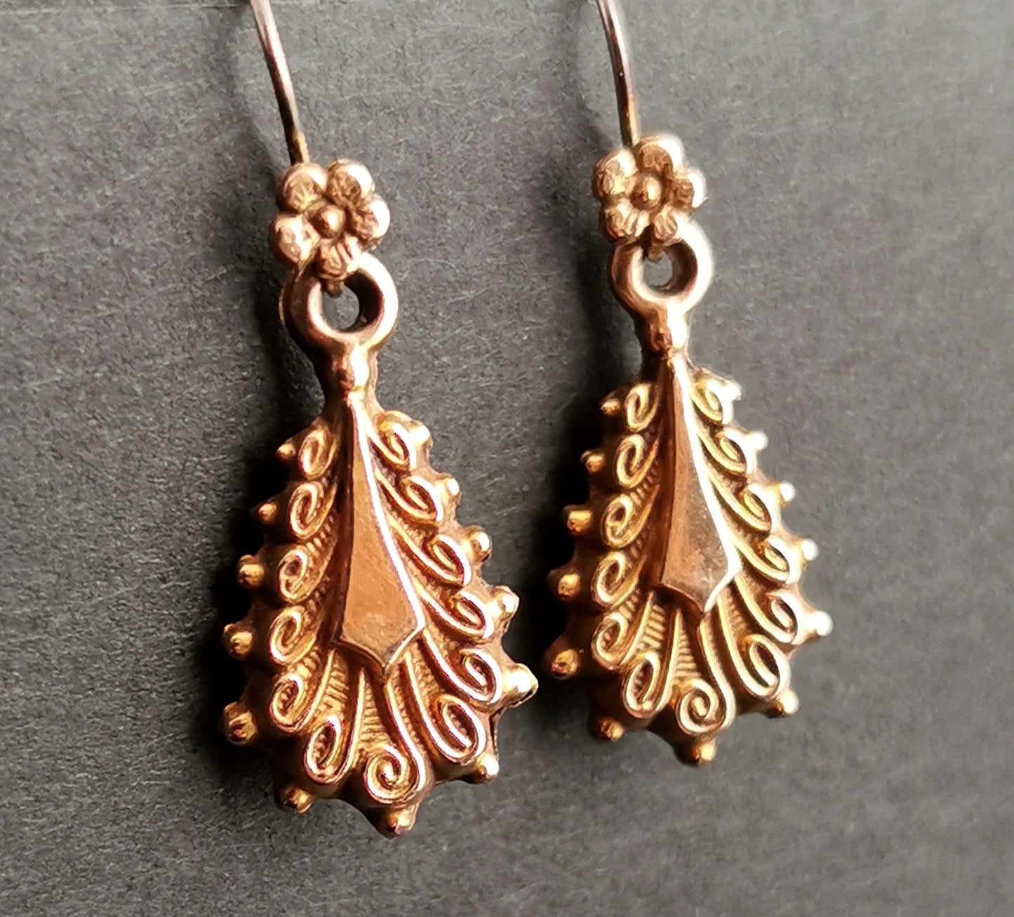 Antique Victorian 9ct yellow gold drop earrings