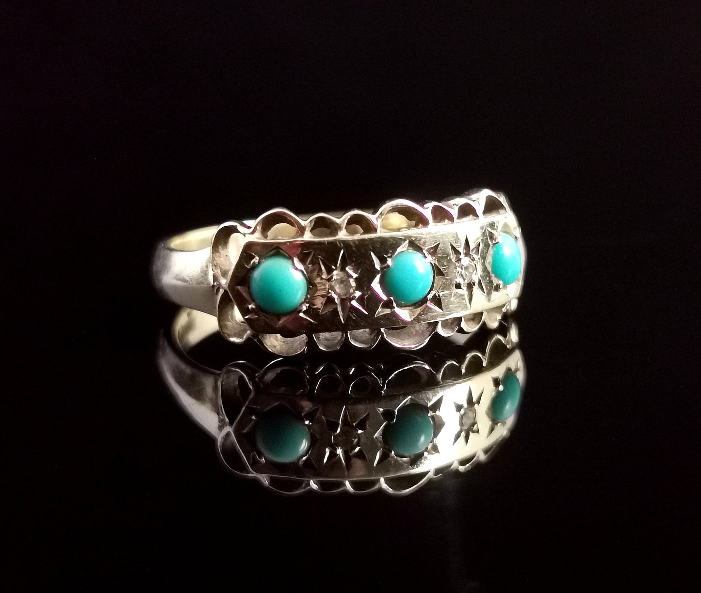 Vintage Turquoise and diamond ring, 9ct yellow gold