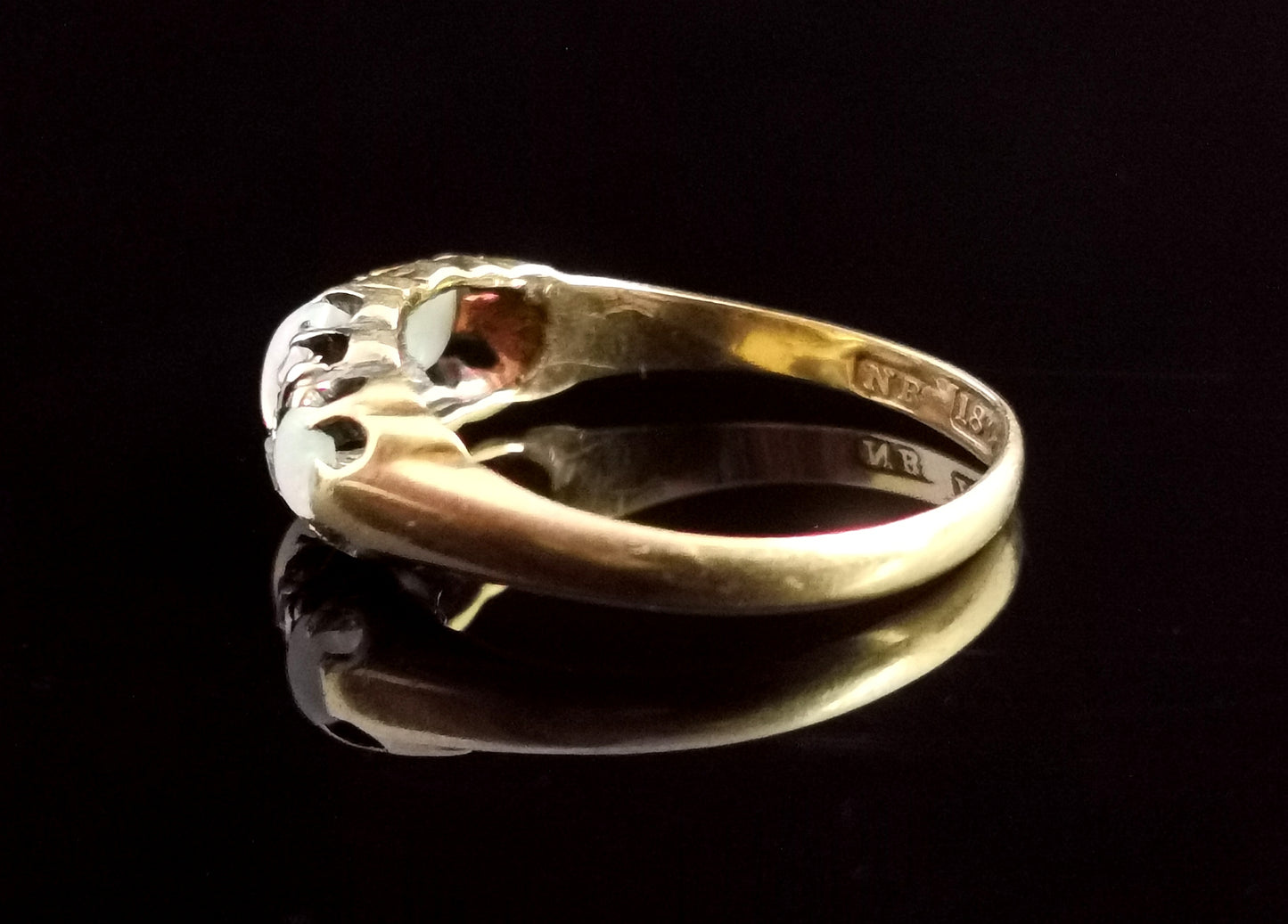 Antique Opal and Rose cut diamond ring, 18ct gold, Victorian