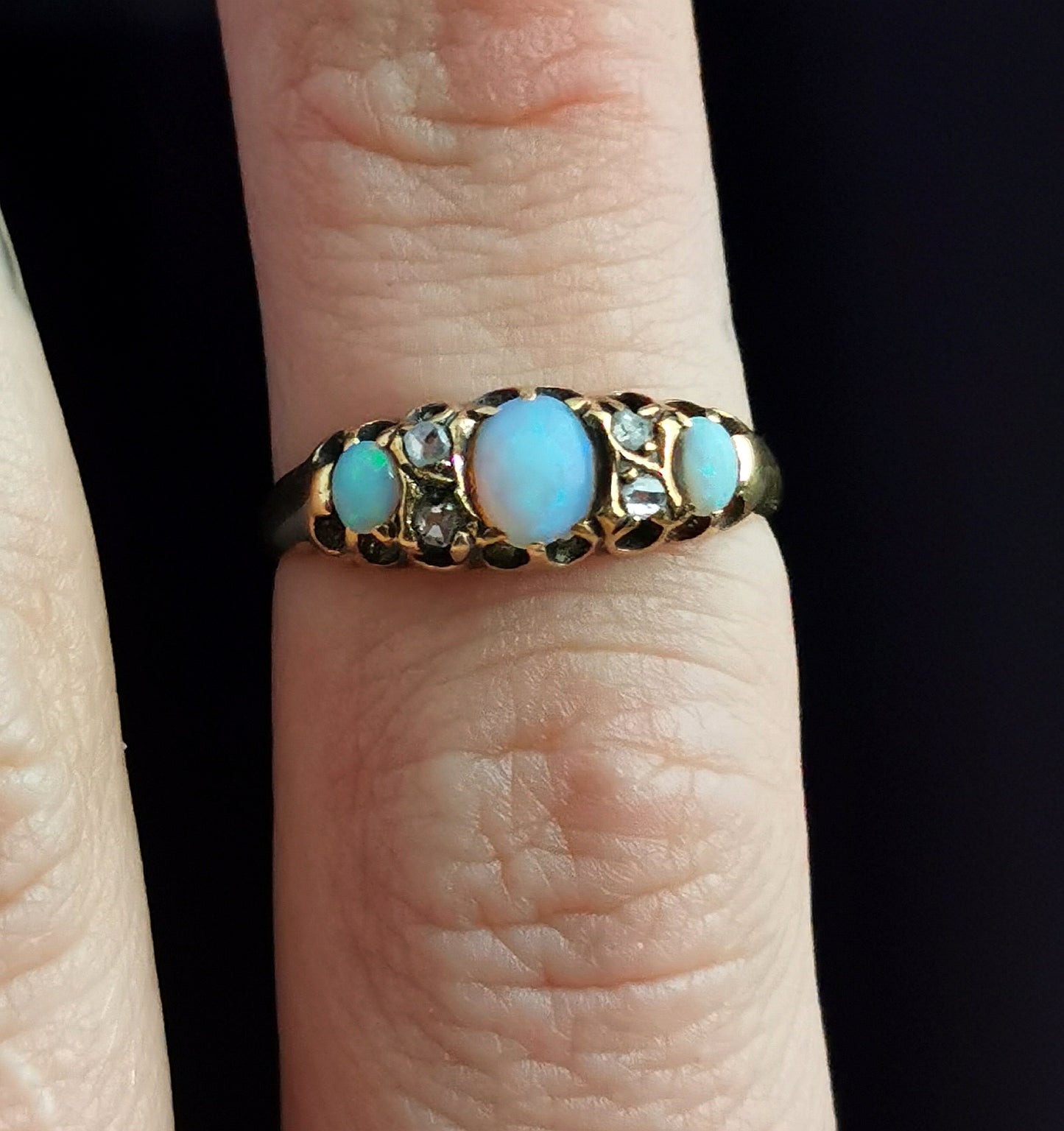 Antique Opal and Rose cut diamond ring, 18ct gold, Victorian