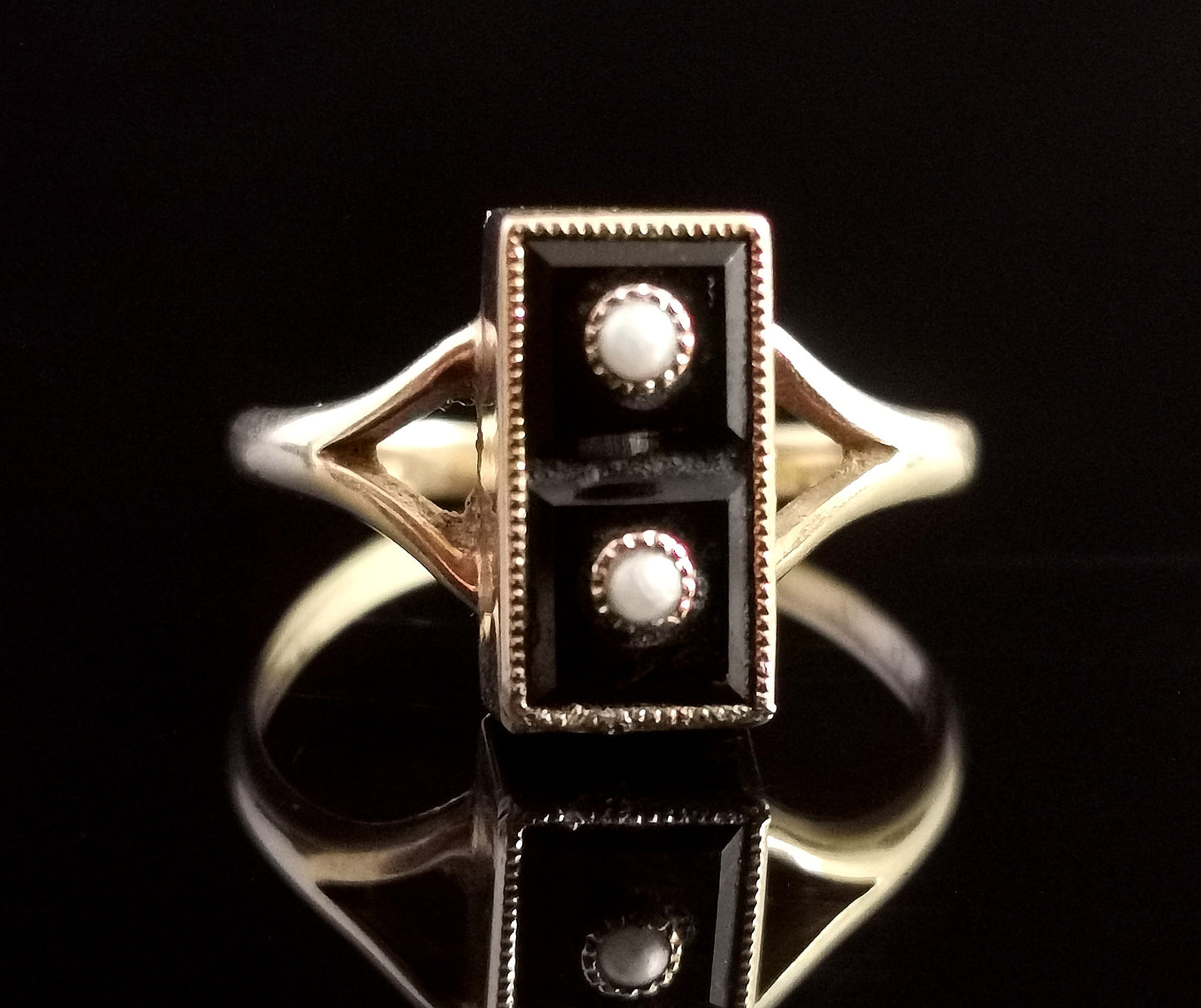 Vintage Onyx domino ring, 14ct gold, seed pearl