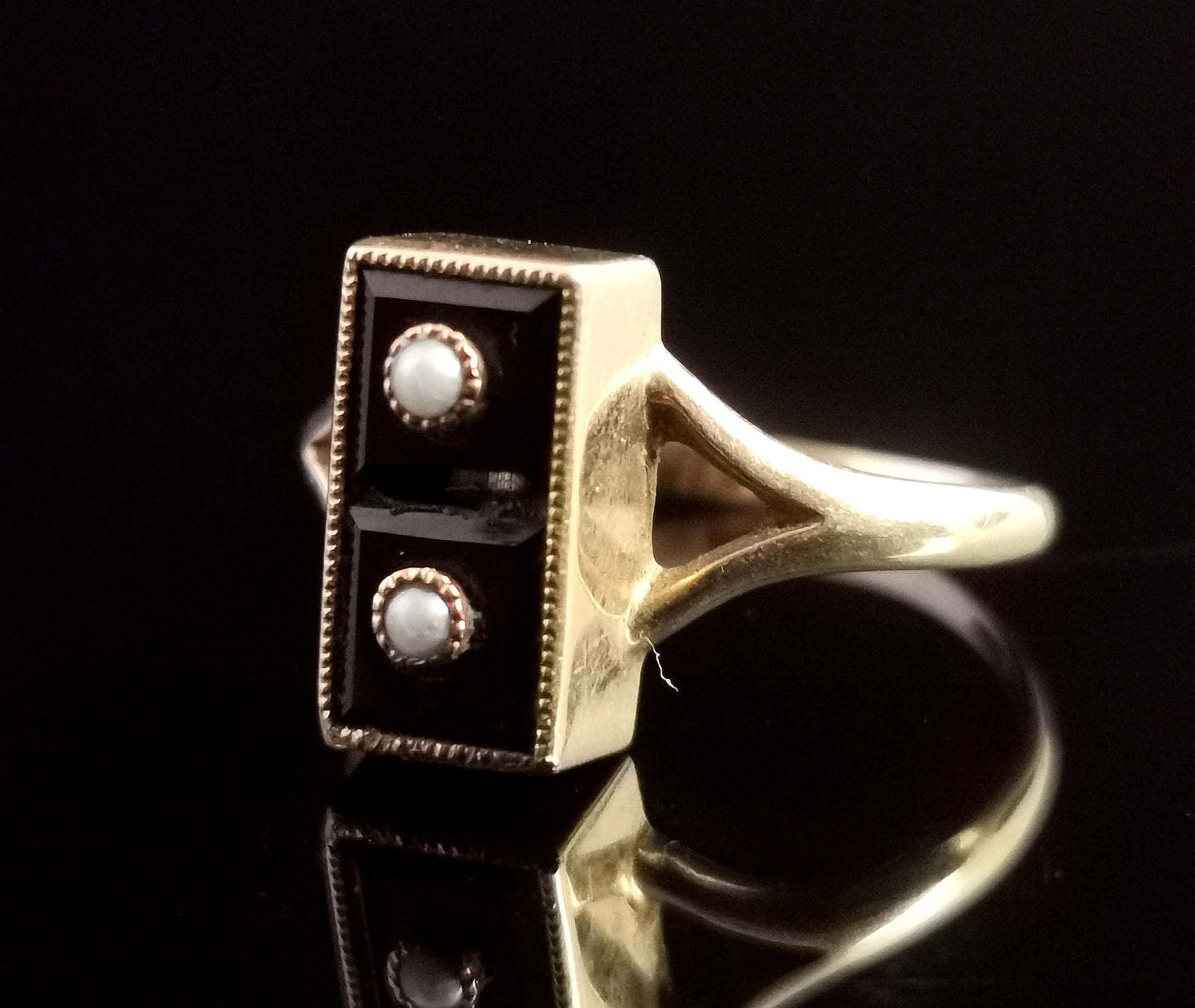 Vintage Onyx domino ring, 14ct gold, seed pearl