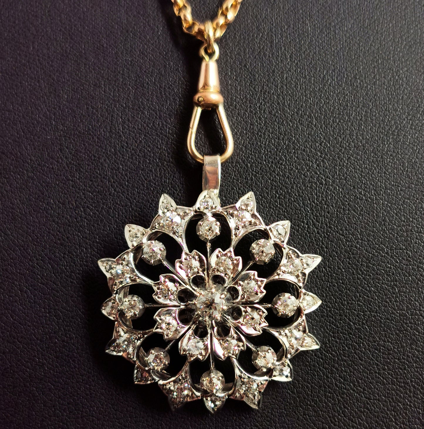 Antique Victorian Diamond flower pendant, 9ct gold and silver