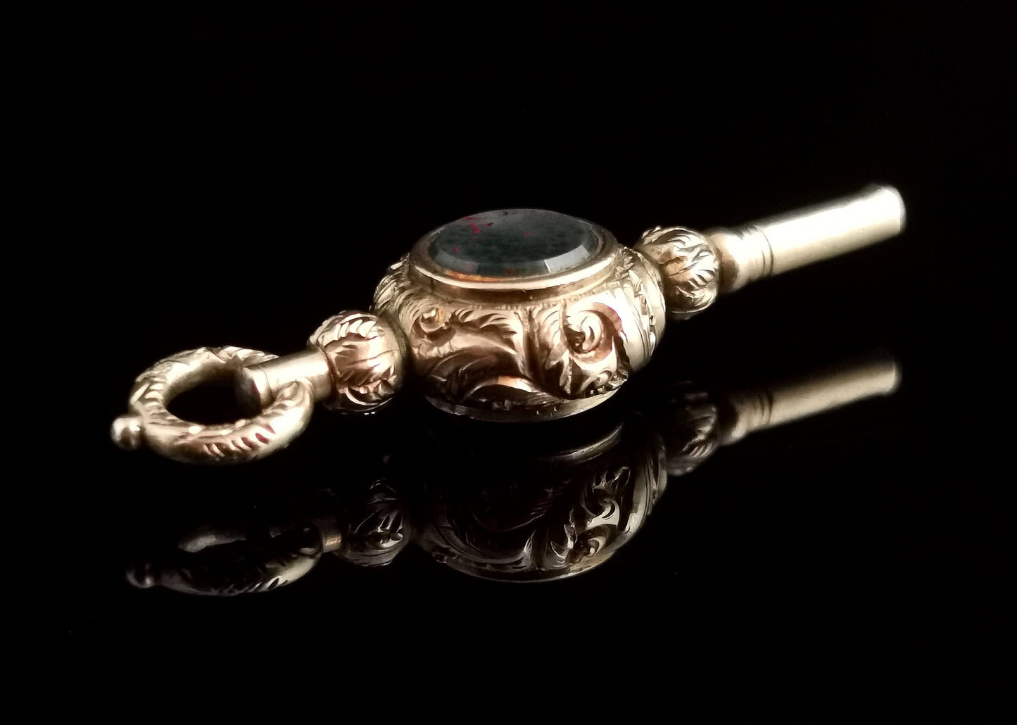 Antique Georgian 9ct gold watch key pendant, Amethyst and Bloodstone, pendant