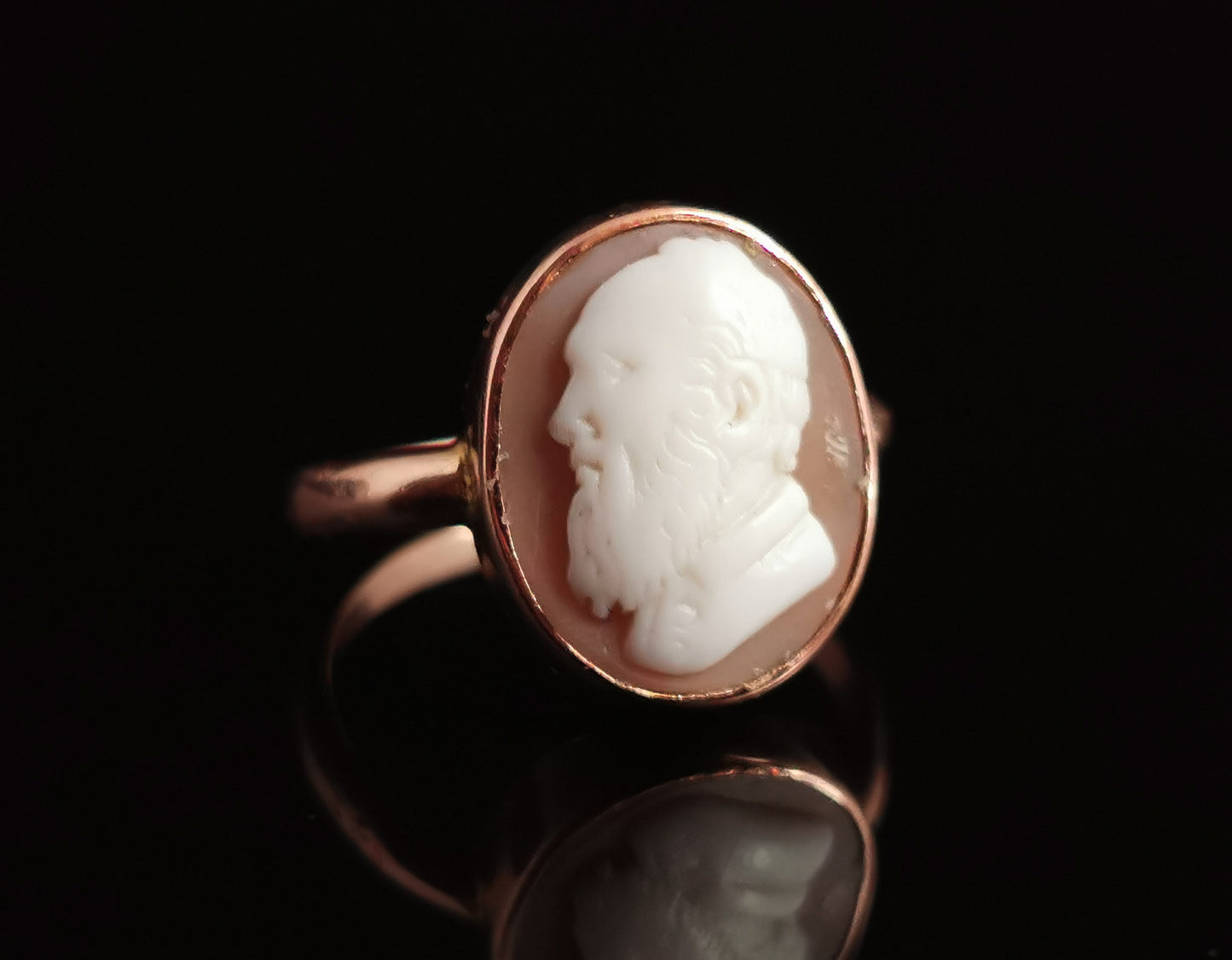 Antique Cameo ring, Gentleman portrait, Edwardian, 9ct gold