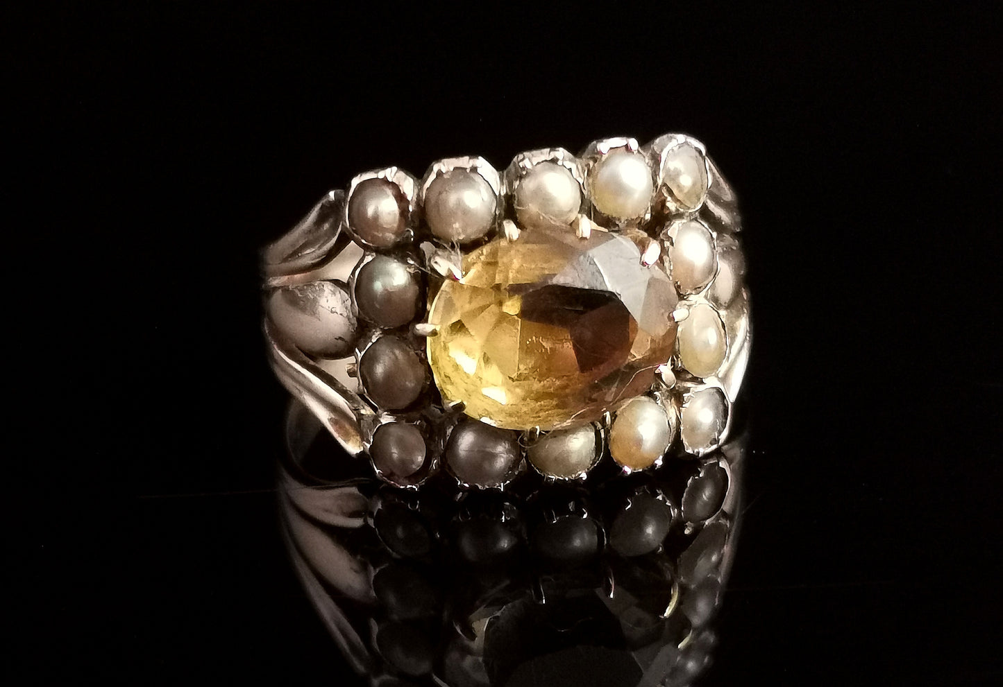 Antique Georgian Citrine and pearl ring, 9ct gold