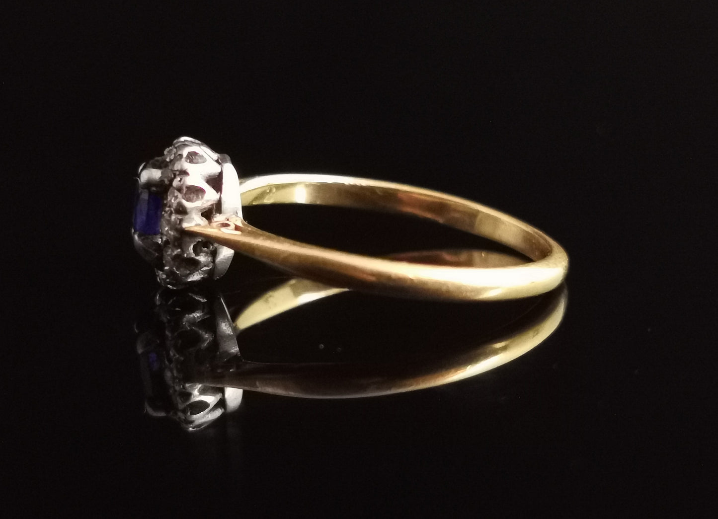 Antique Sapphire and diamond cluster ring, 18ct gold