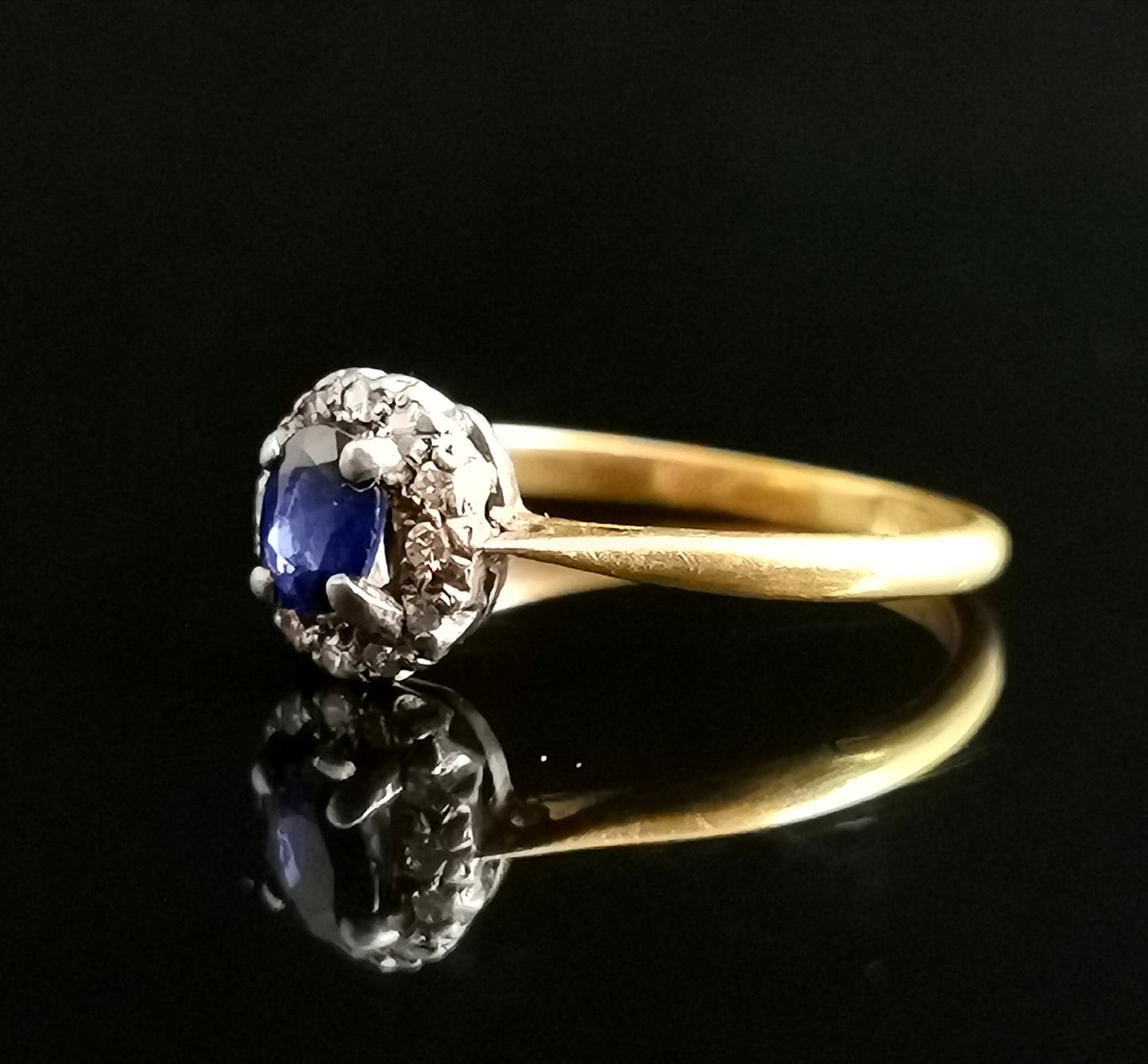 Antique Sapphire and diamond cluster ring, 18ct gold