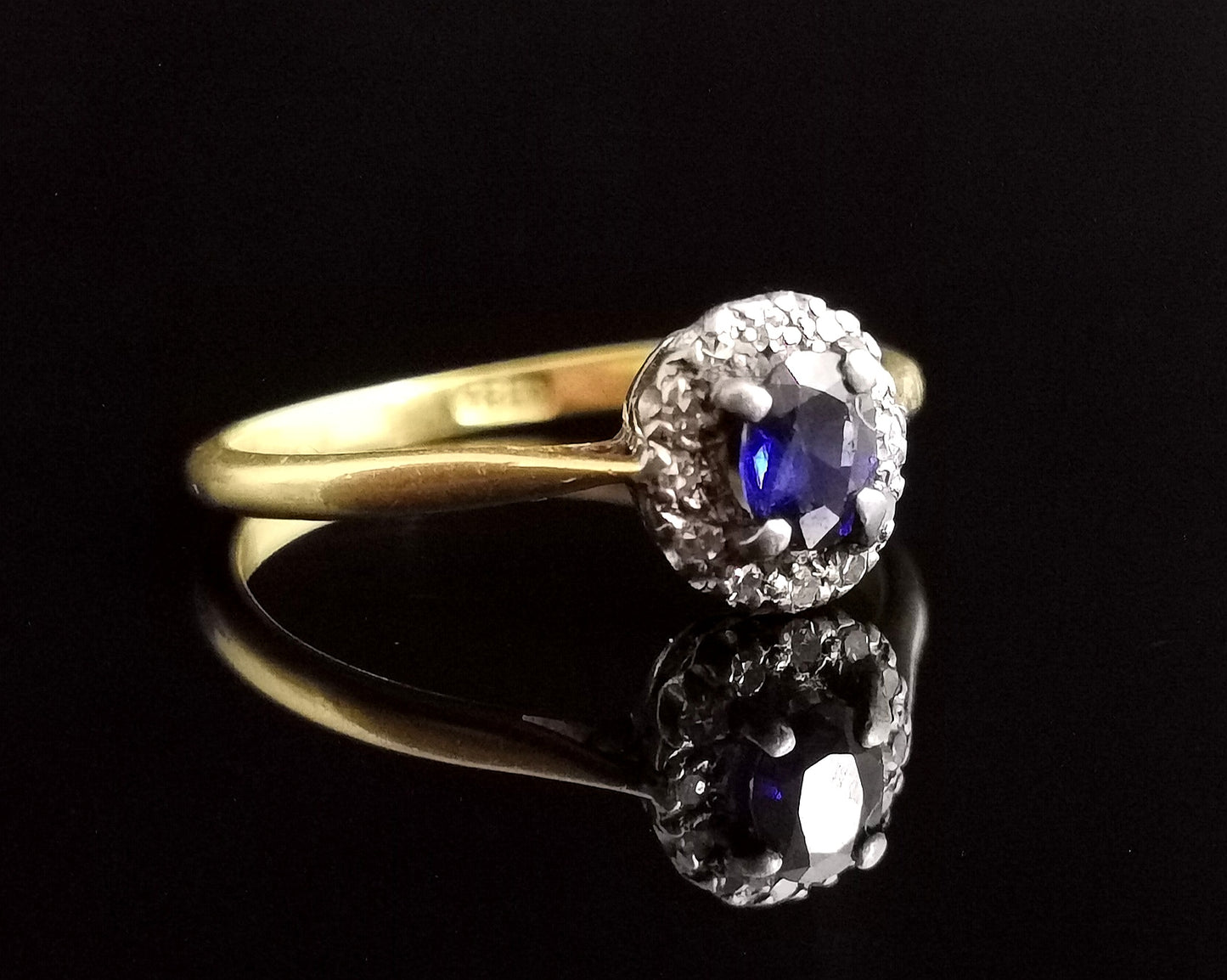 Antique Sapphire and diamond cluster ring, 18ct gold