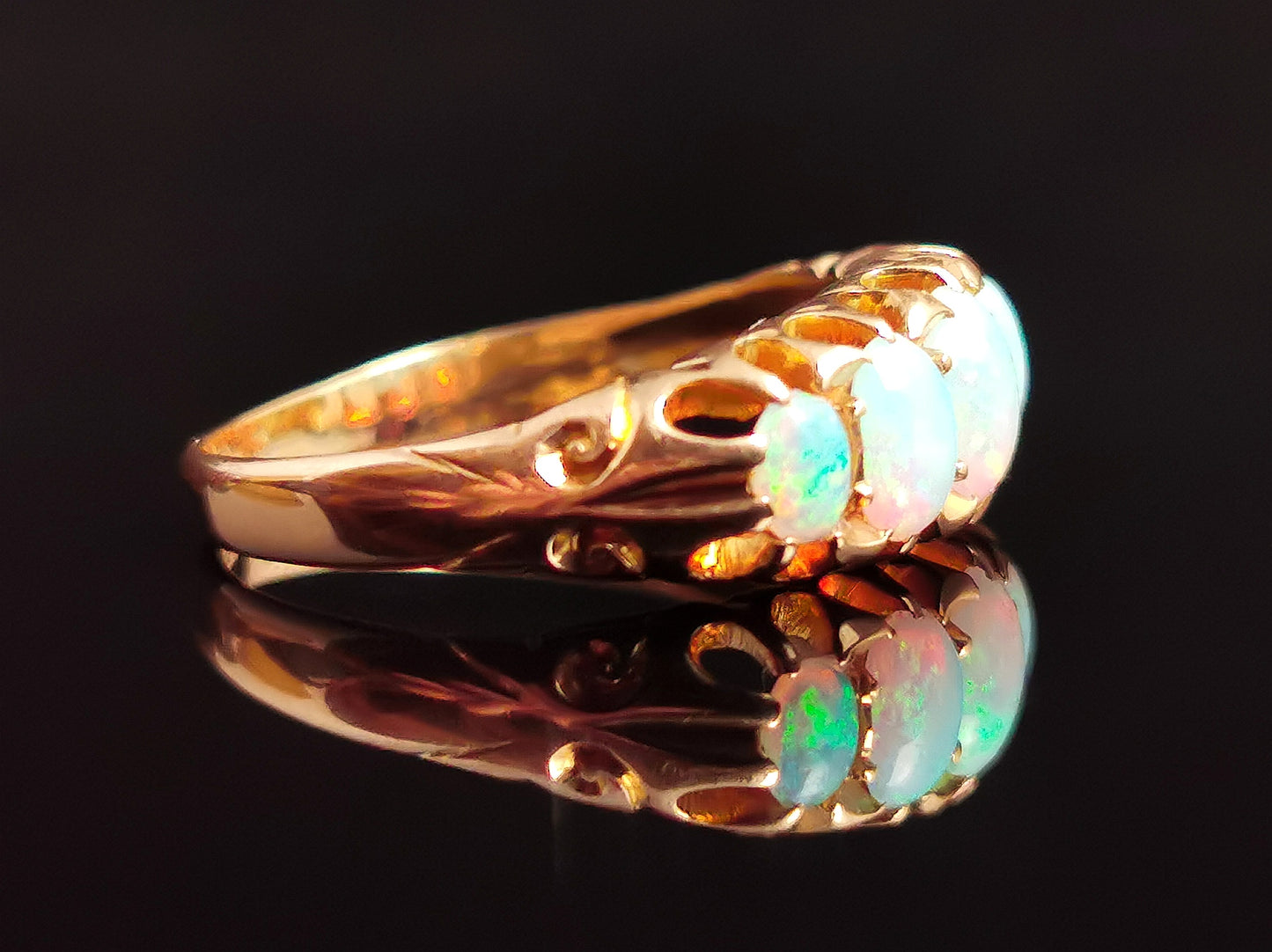 Antique Opal five stone ring, 18ct yellow gold