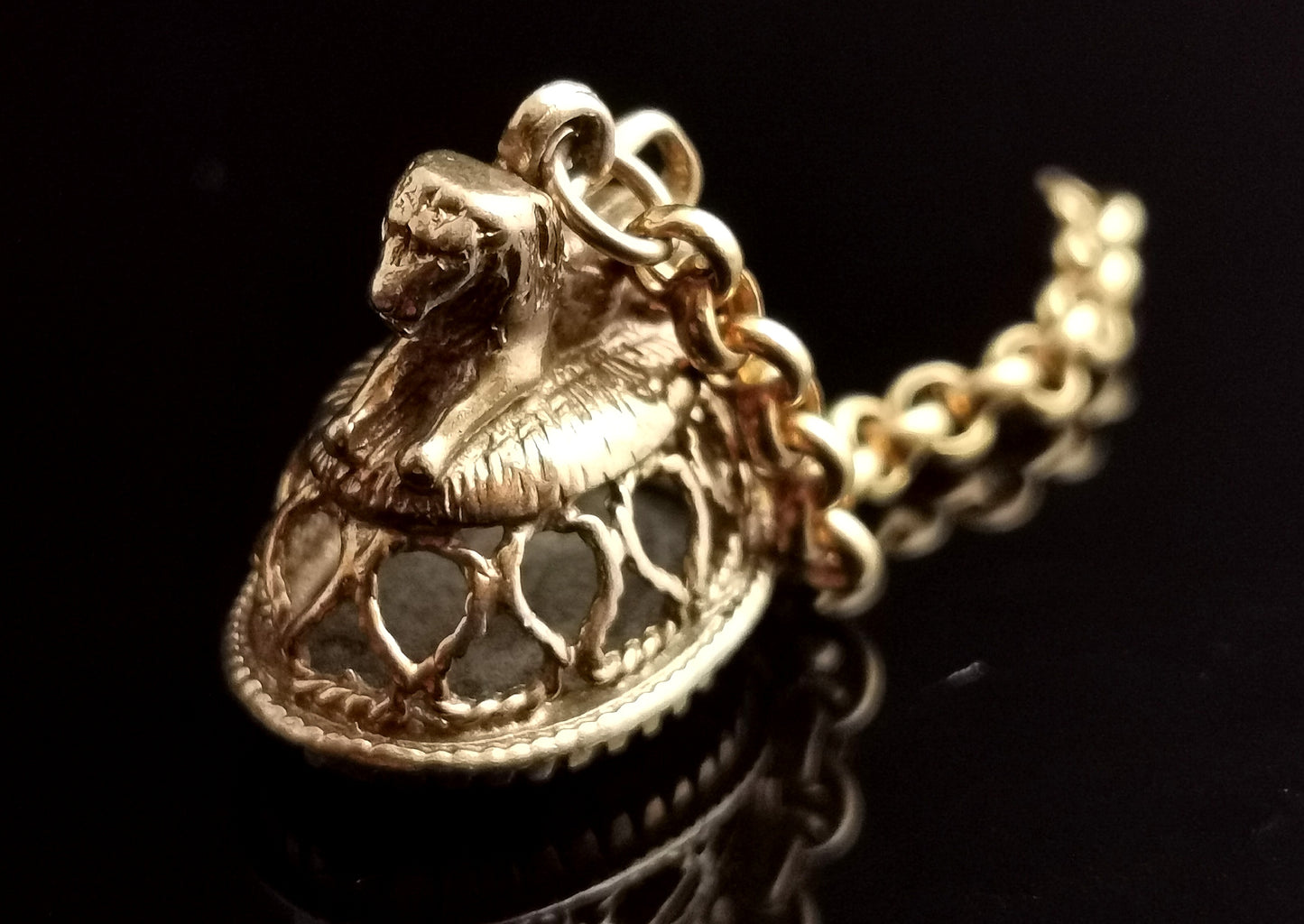 Vintage 9ct gold lion seal fob, Onyx, watch fob