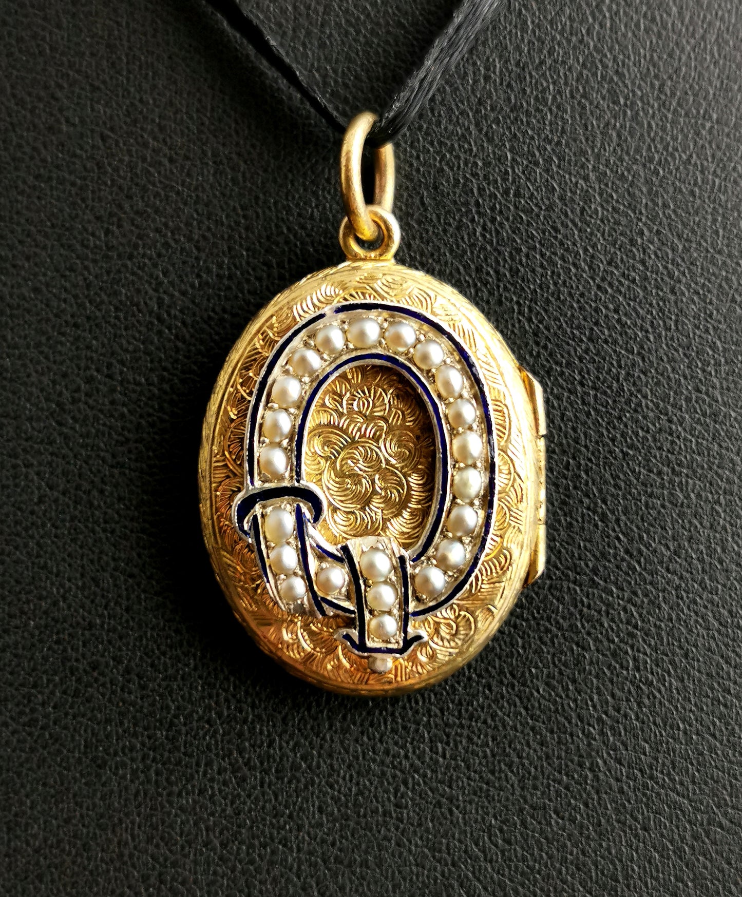 Antique Victorian mourning locket, 9ct gold, Pearl and Enamel buckle