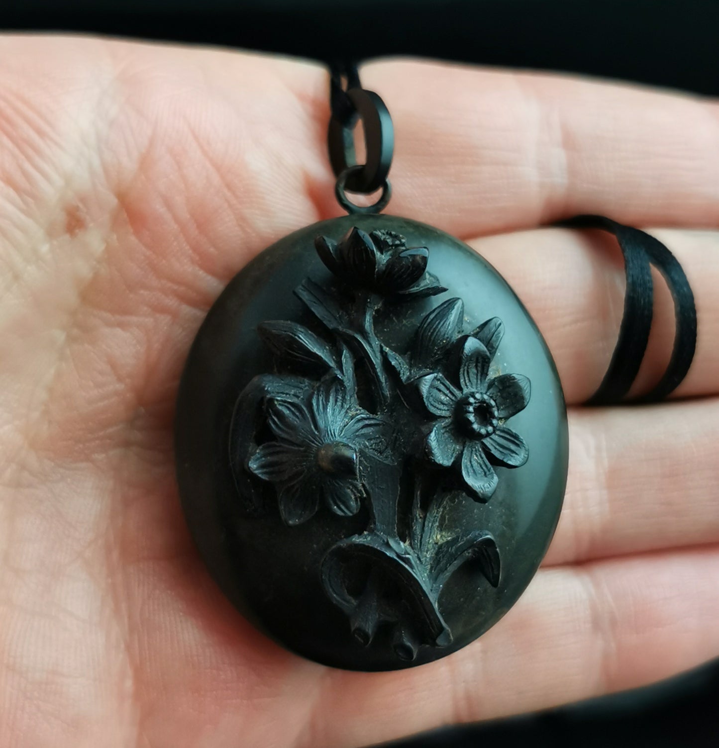 Antique Victorian mourning locket pendant, Vulcanite and Bog Oak, floral