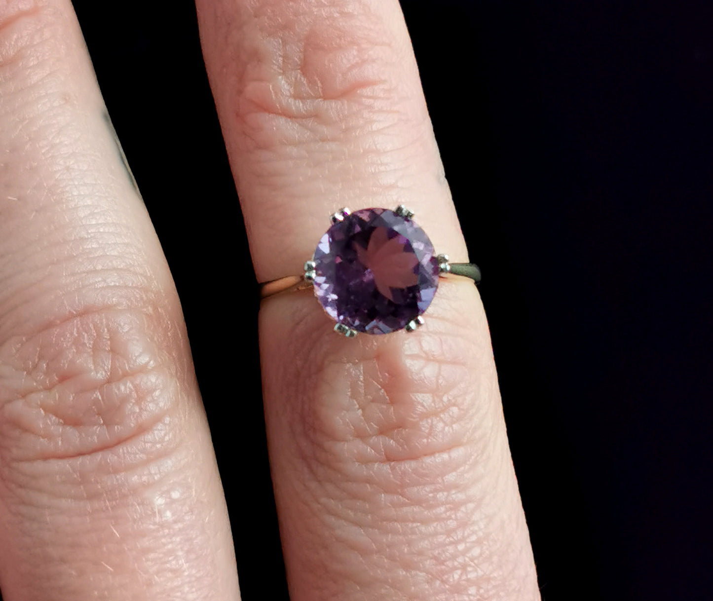 Vintage Amethyst cocktail ring, 9ct gold