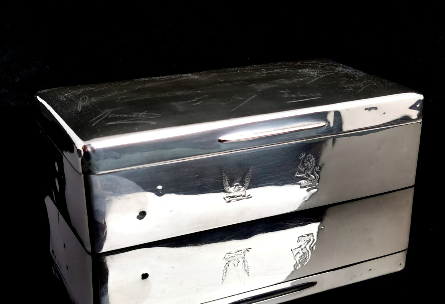 Art Deco sterling silver cigarette box, heavy, Signatures
