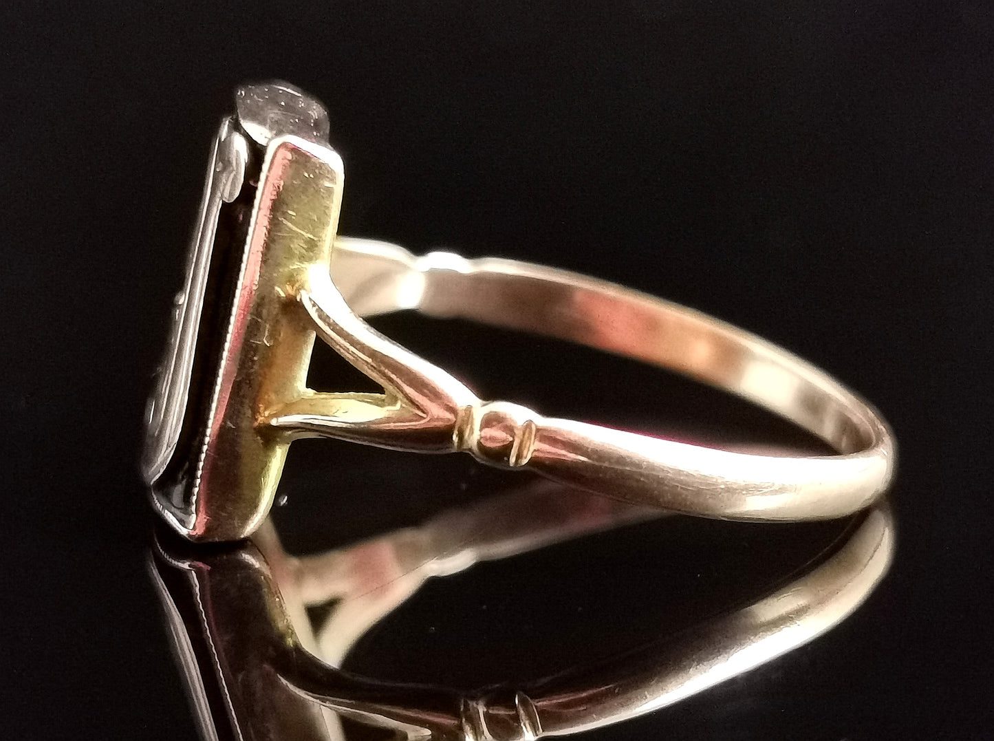 Antique Mourning ring, 9k Rose gold, onyx and Edwardian