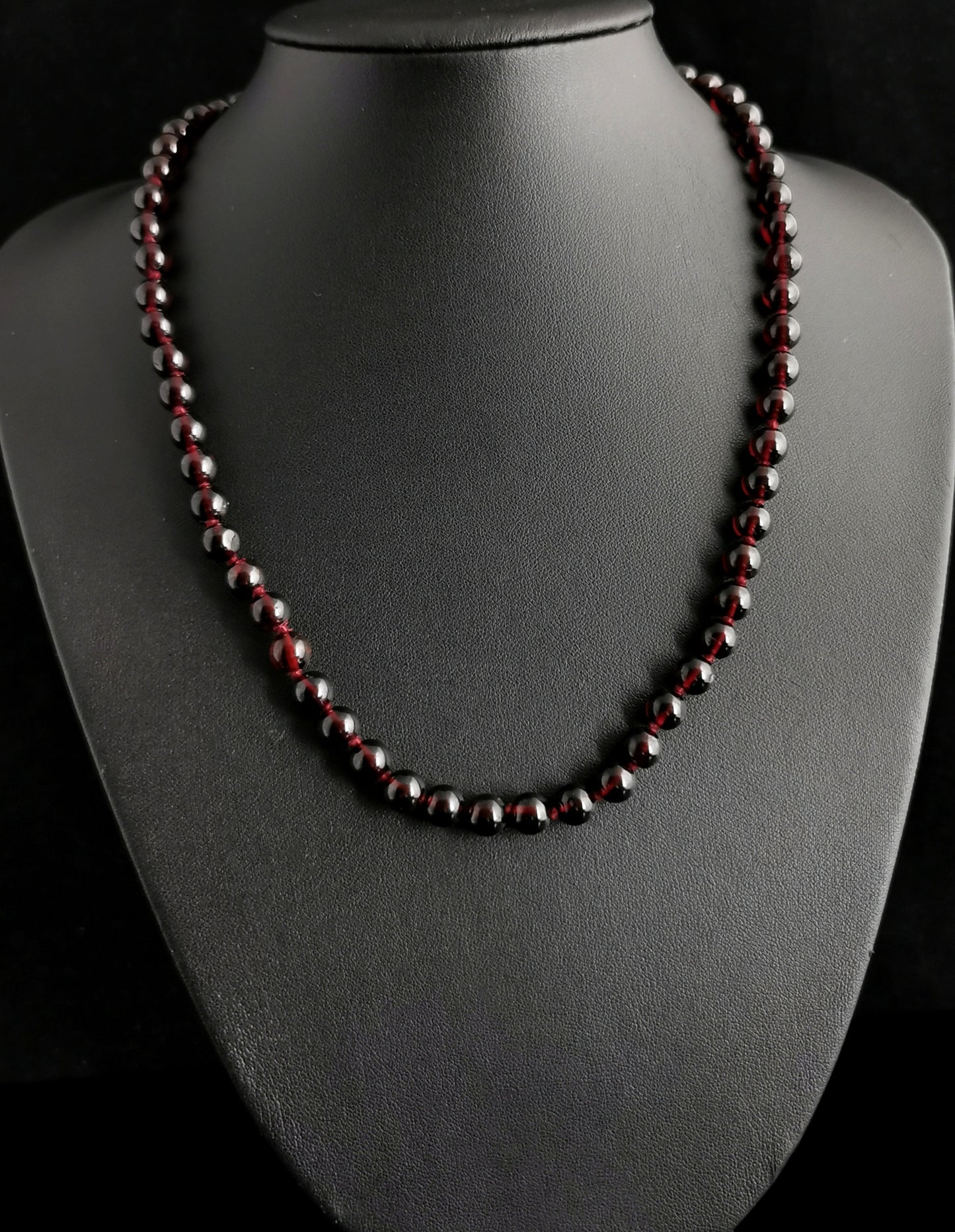 Vintage Art Deco Garnet bead necklace, 10k gold clasp