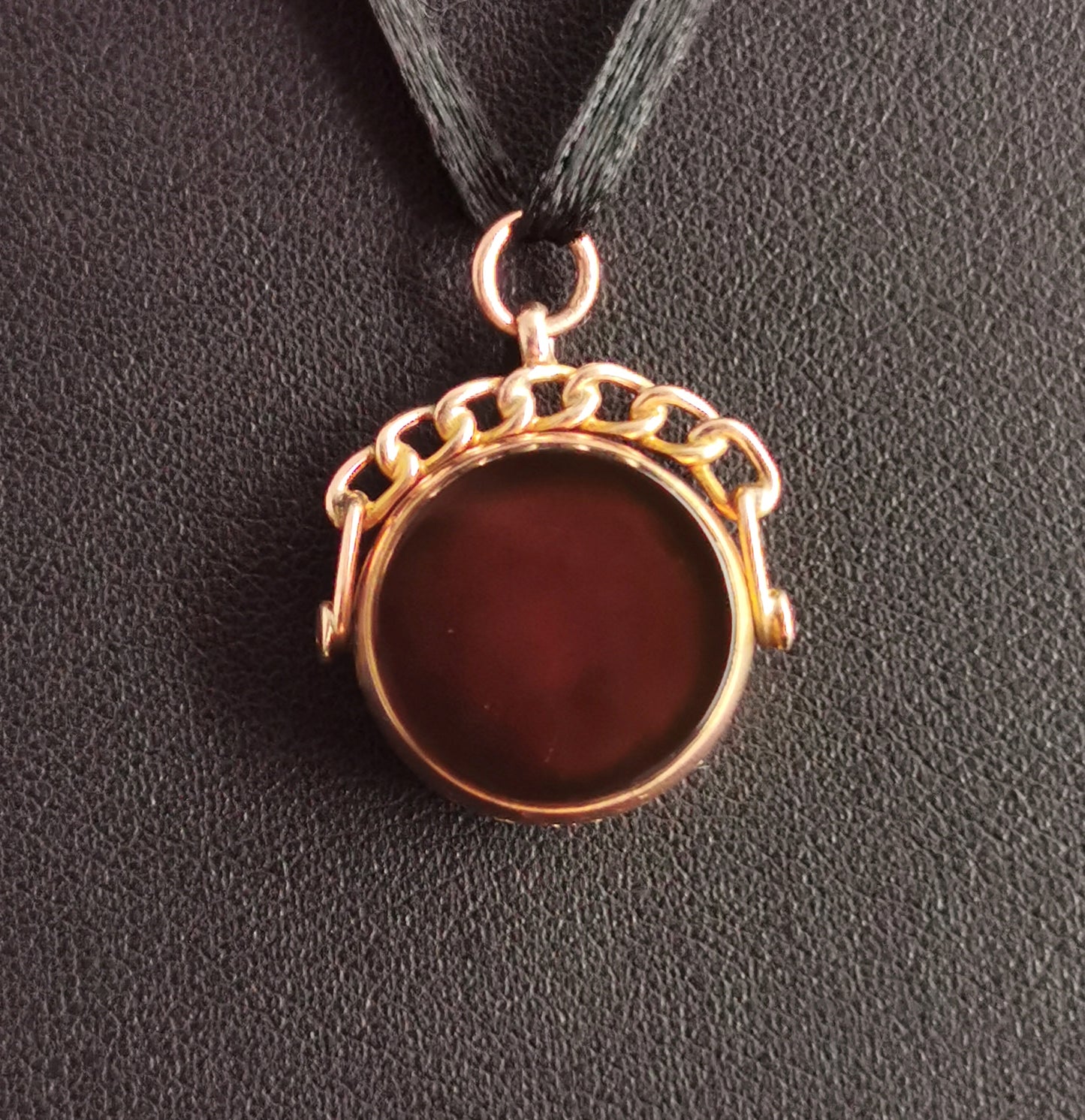 Antique 9ct gold Swivel fob, Spinning fob, Bloodstone and Carnelian