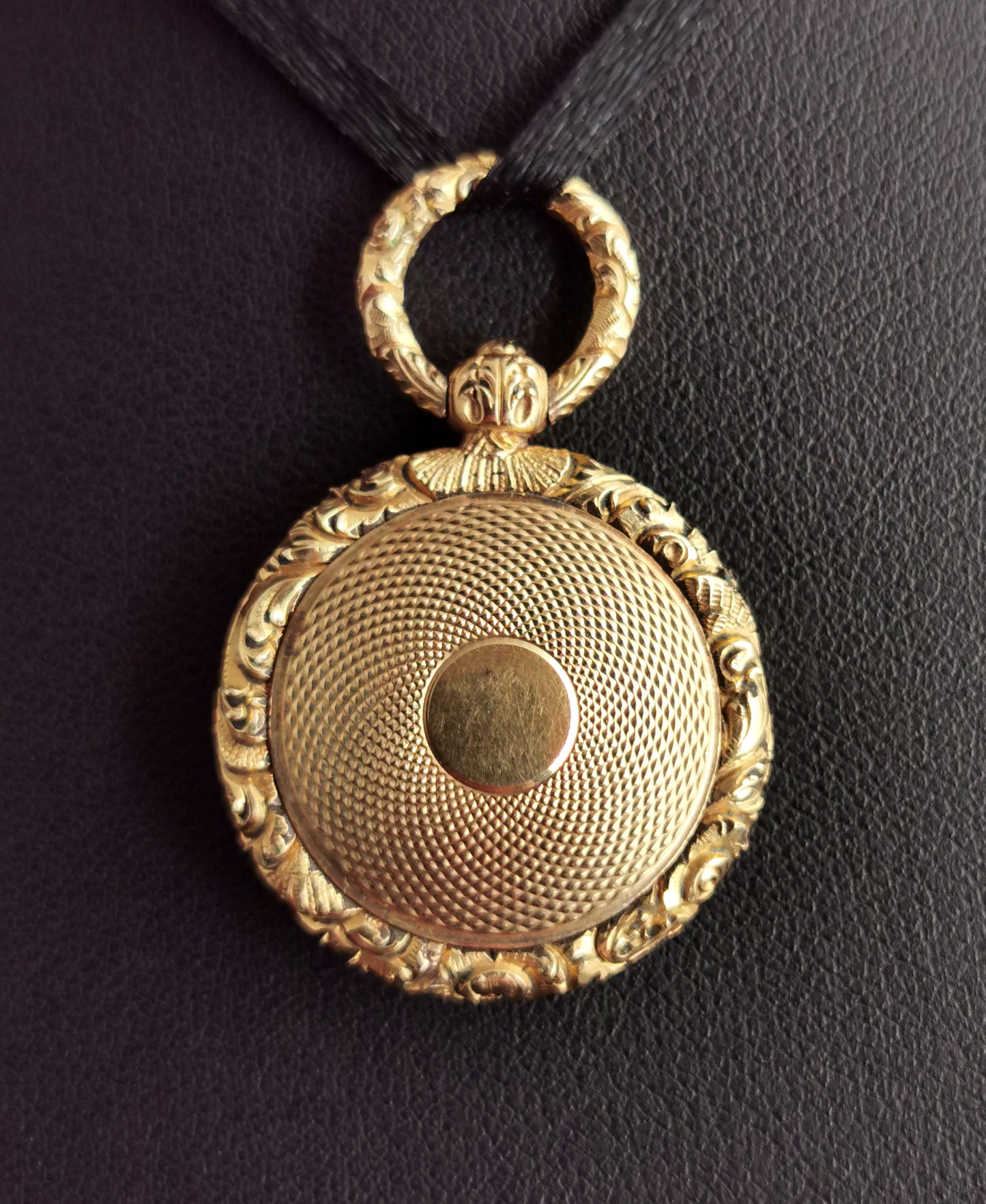Antique Georgian mourning locket, pendant