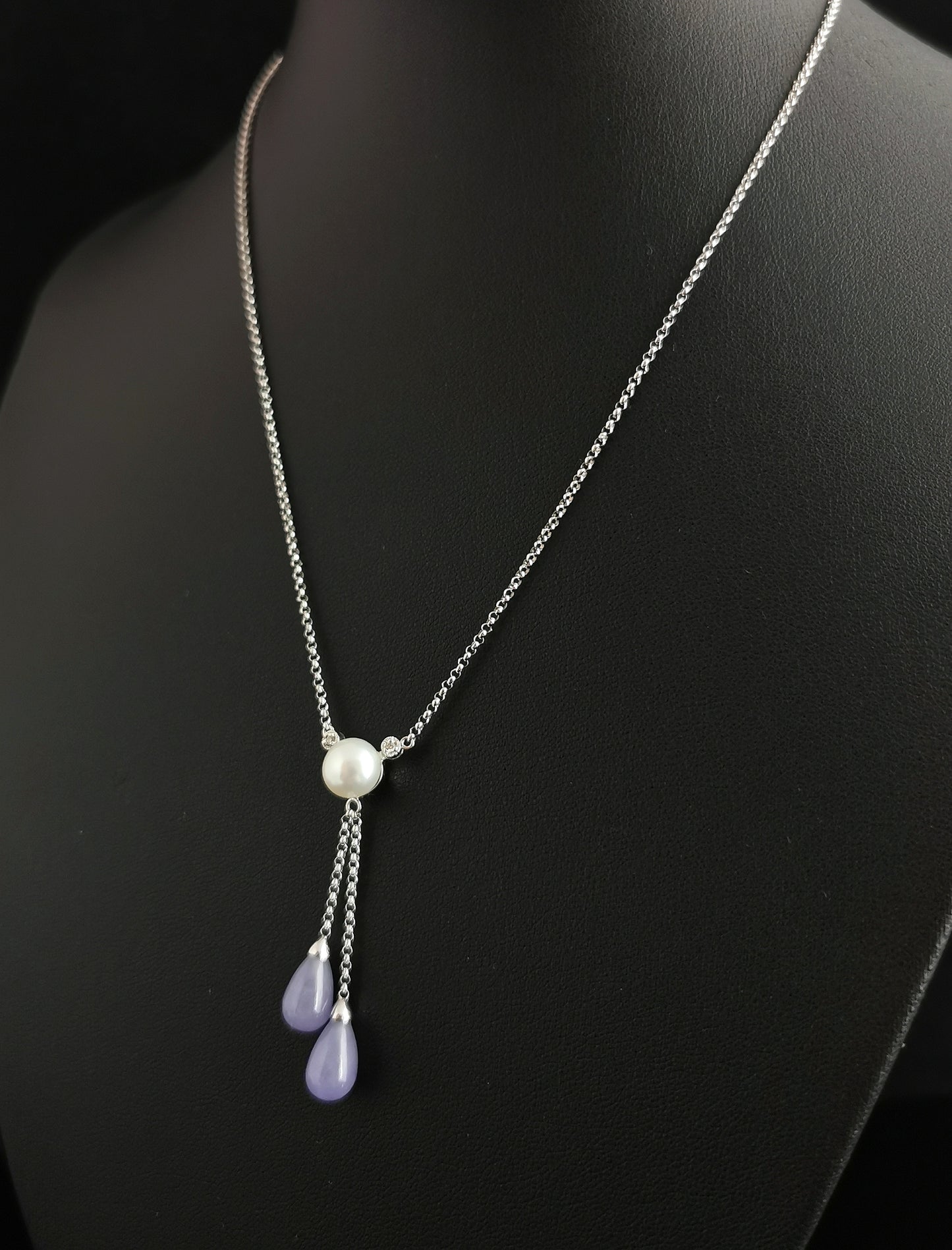 Vintage Art Deco style lariat necklace, Diamond, Pearl and Lavender Jade, 14ct white gold