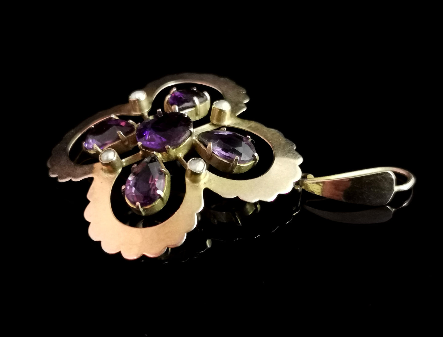 Antique Art Nouveau Amethyst and pearl pendant, 9ct gold, Quatrefoil floral
