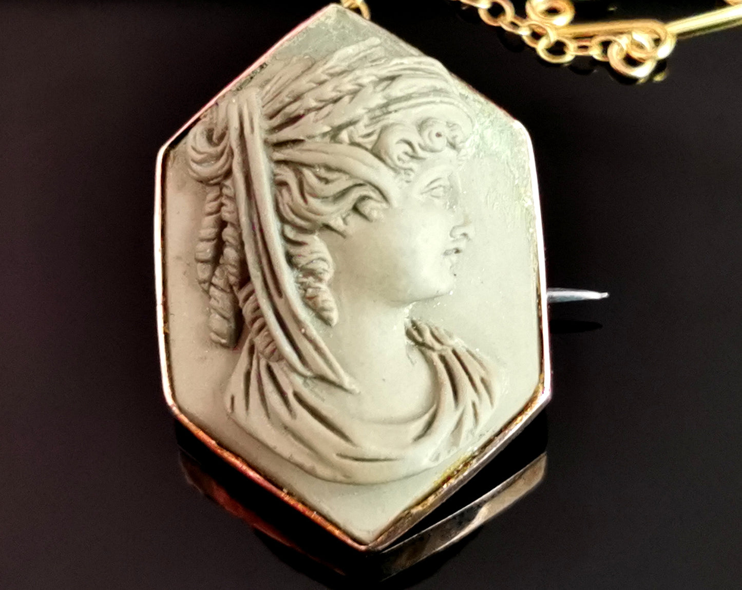 Antique Victorian Lava Cameo brooch, 9ct gold