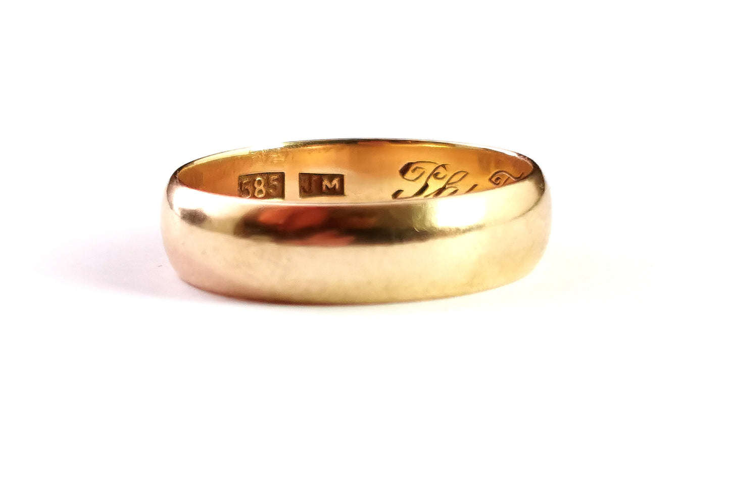 Antique 14ct gold wedding band ring, engraved