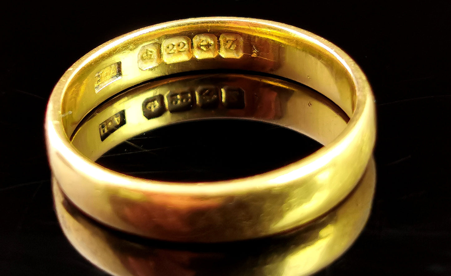 Art Deco 22ct yellow gold band ring, wedding ring