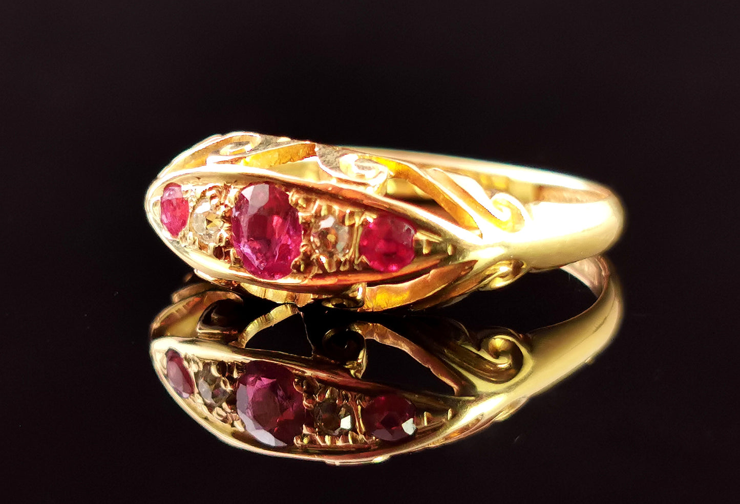 Antique Ruby and Diamond boat head ring, 18ct gold, Art Deco