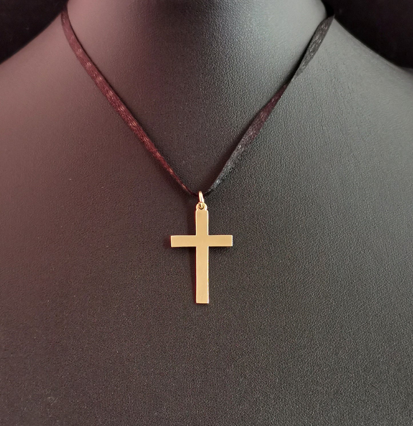 Vintage 9ct yellow gold Cross pendant, Deakin and Francis