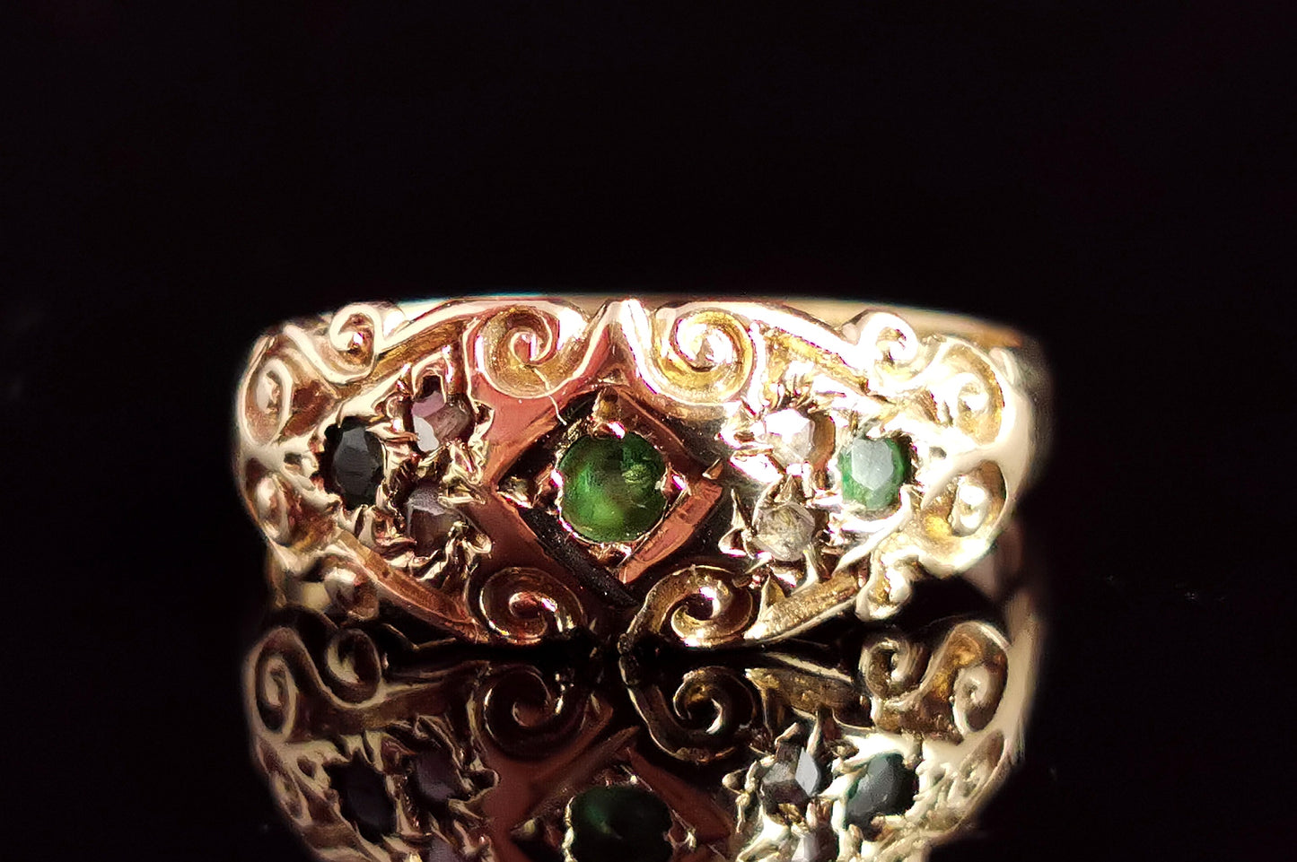 Vintage Emerald and diamond ring, 9ct gold