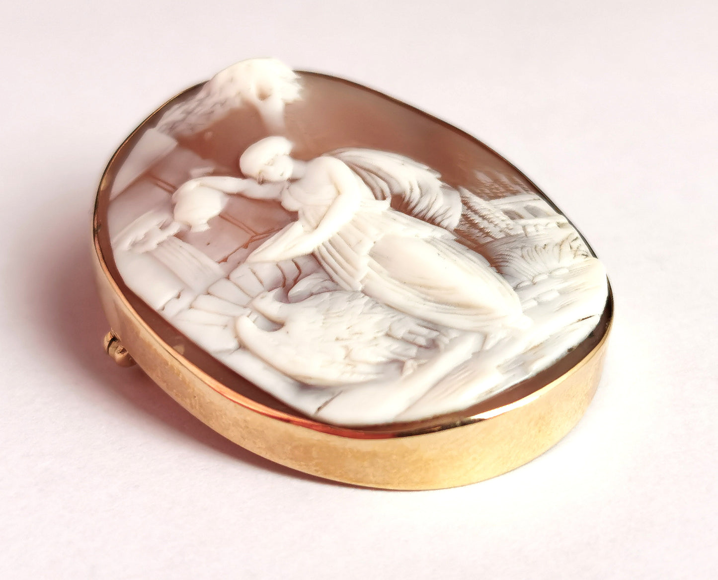 Antique cameo brooch, 9ct gold, Hebe and the Eagle