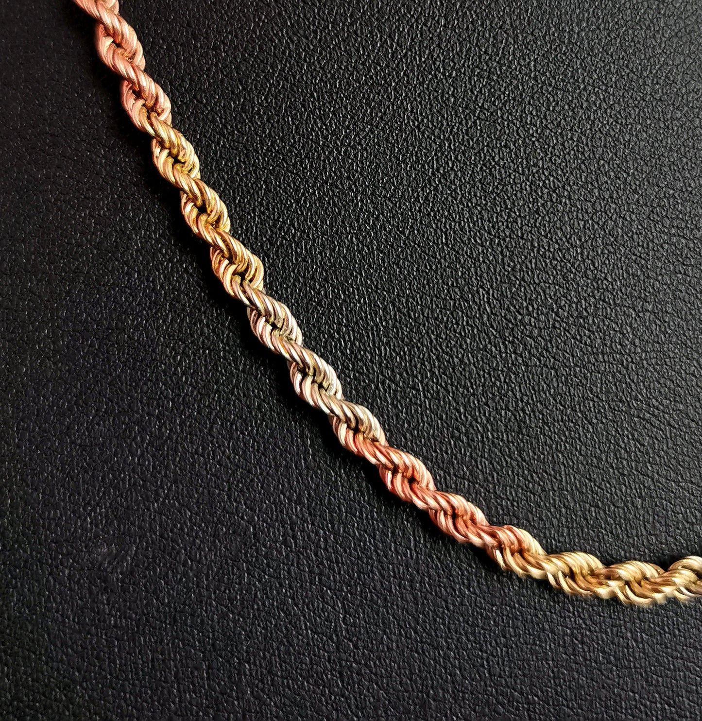 Vintage 9ct tri colour gold Rope Chain necklace