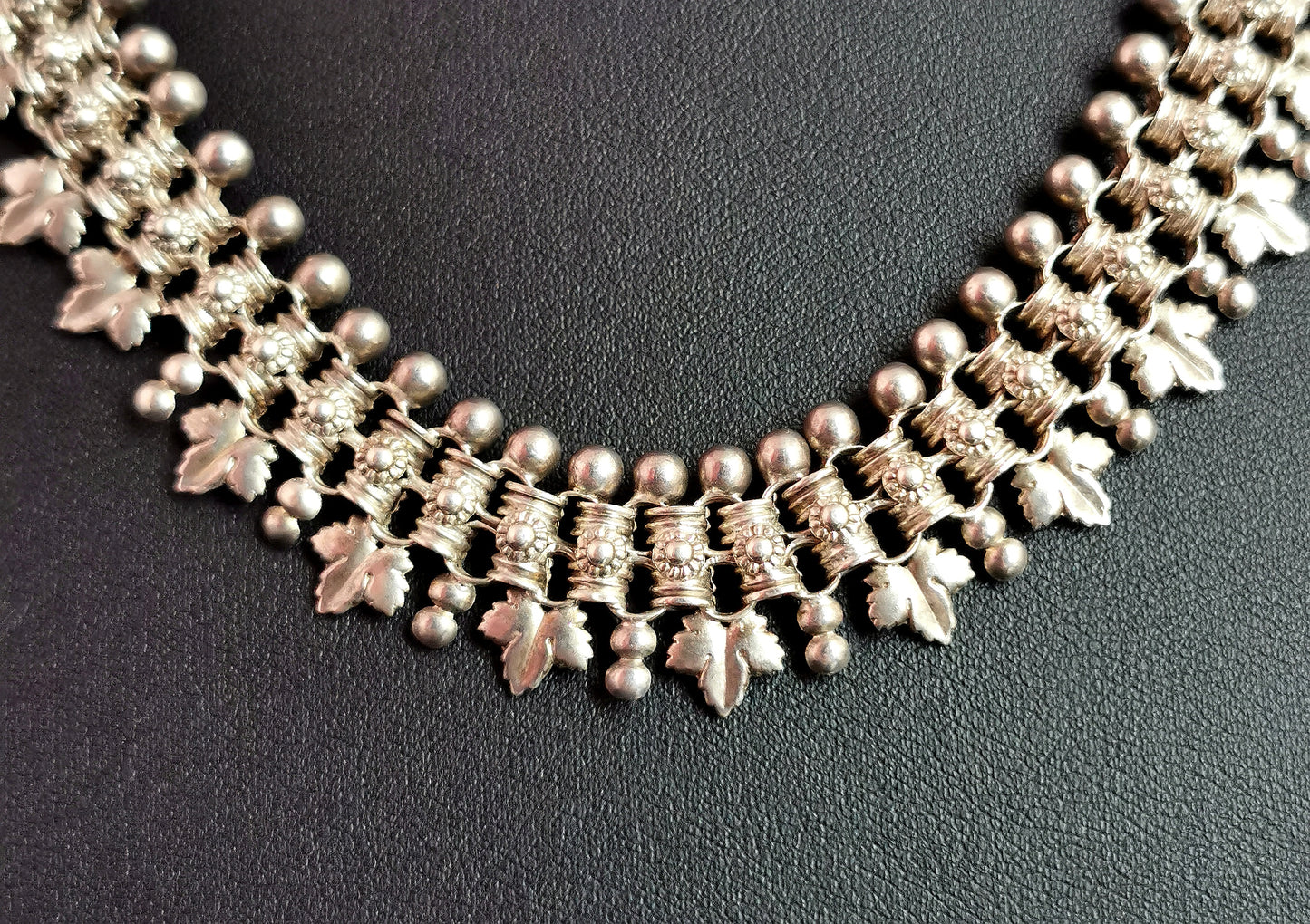 Antique Victorian silver collar necklace, large, chunky chain, leaves