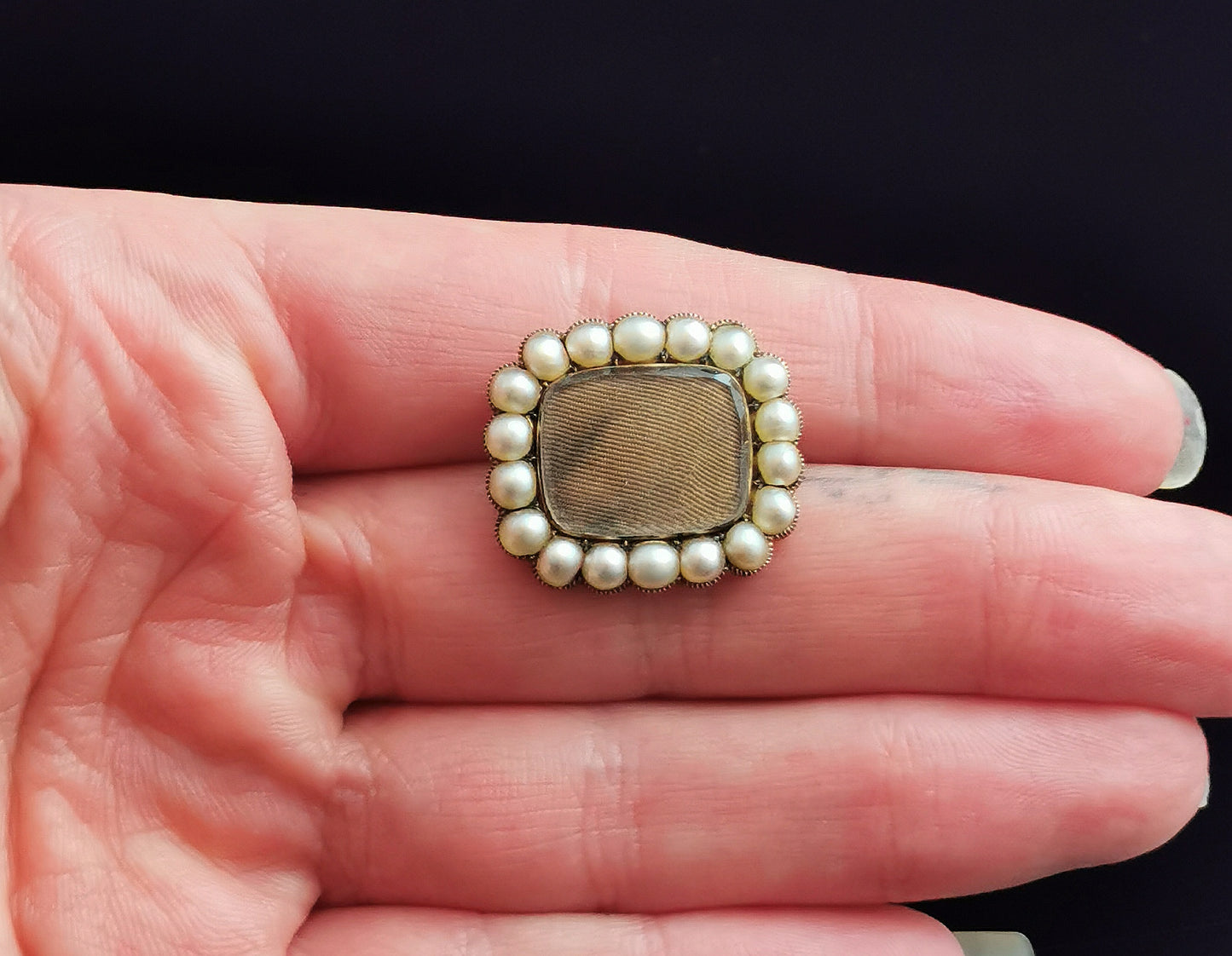 Antique Victorian Split pearl mourning brooch, 9ct gold, Hairwork