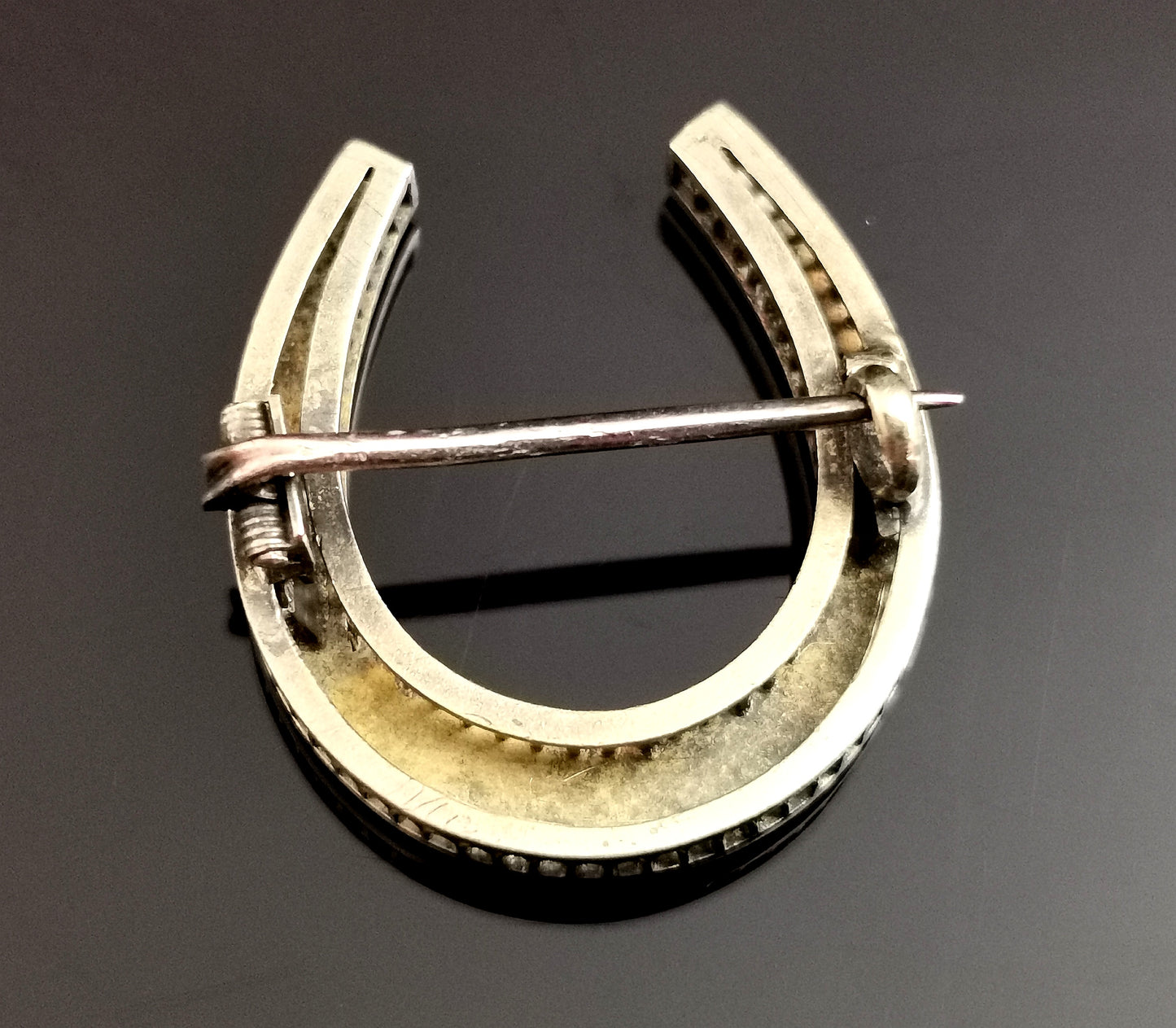 Antique 9ct gold Split pearl horseshoe brooch
