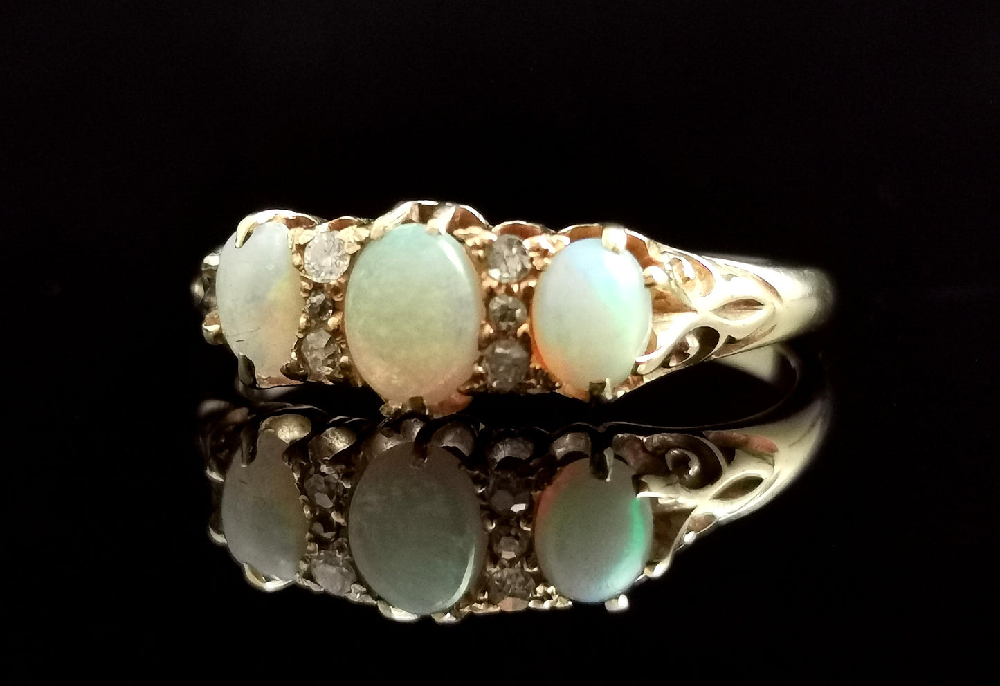 Antique Opal and diamond ring, 18ct gold, Edwardian
