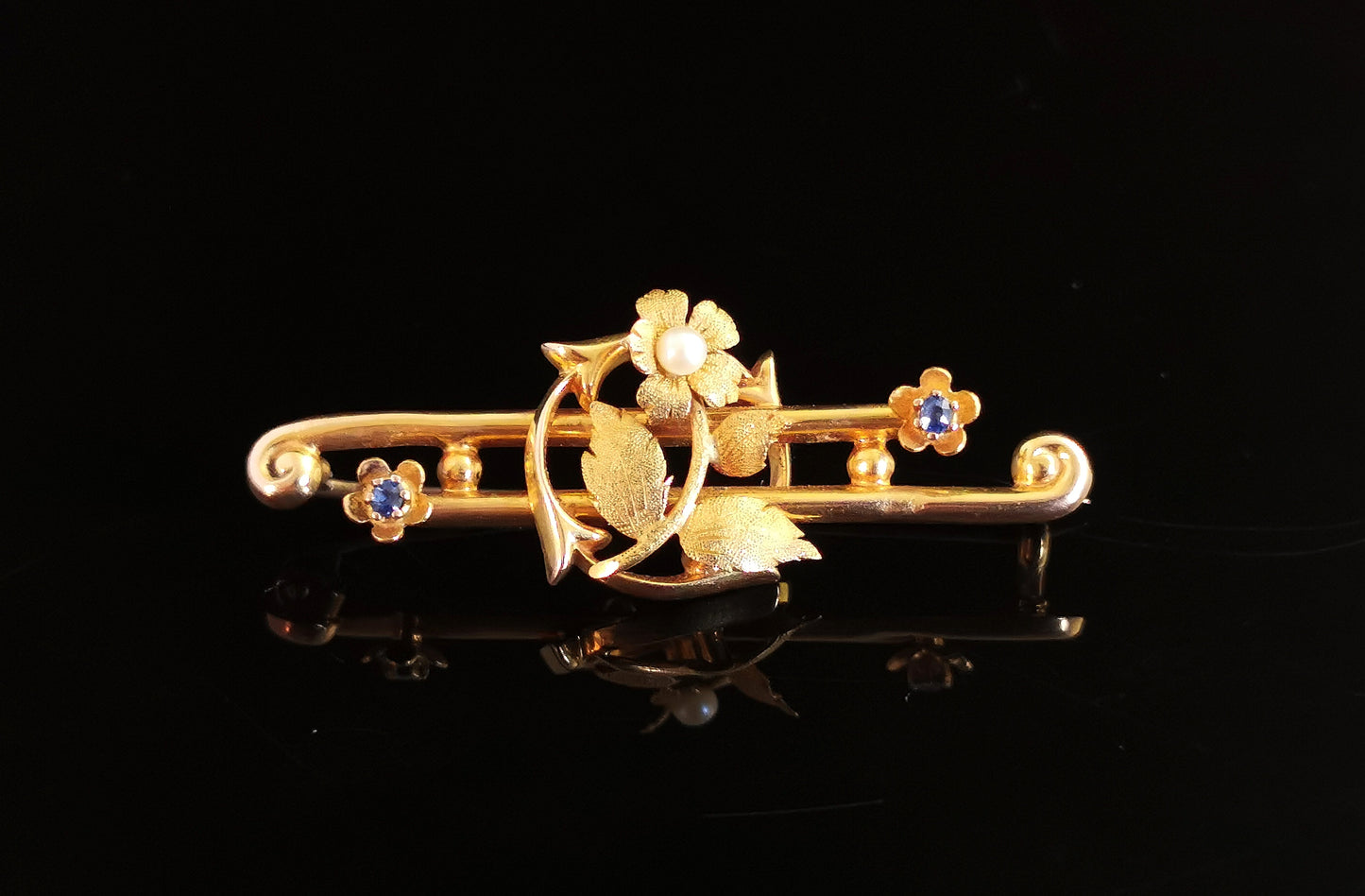 Antique Art Nouveau Sapphire and Pearl flower brooch, 15ct gold, Boxed
